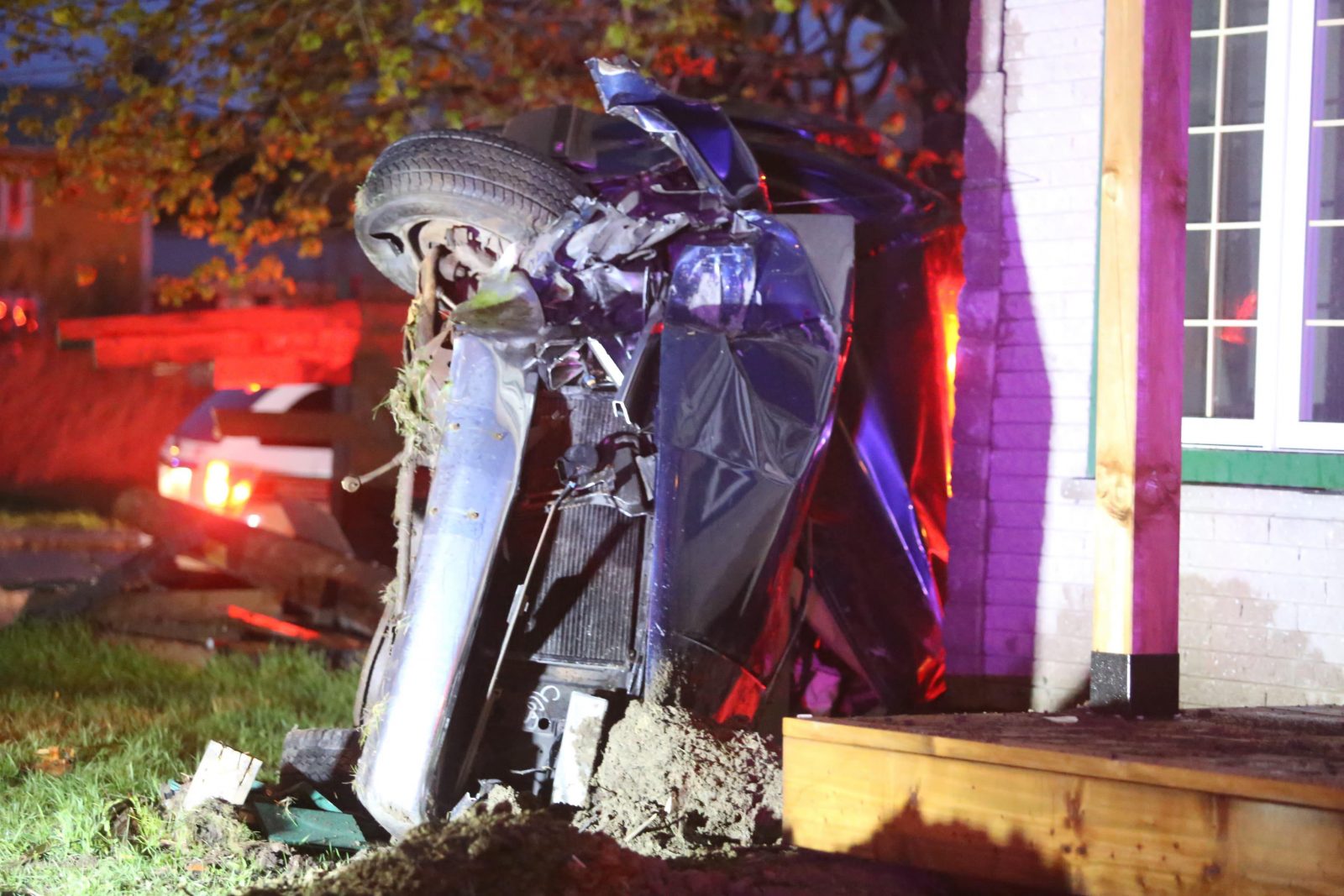 VIDÉO – Un pick-up vient près d’emboutir une maison à Beauharnois