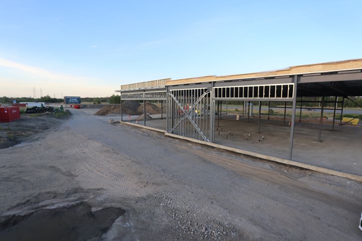La construction d’un détaillant Canac à La Prairie a débuté
