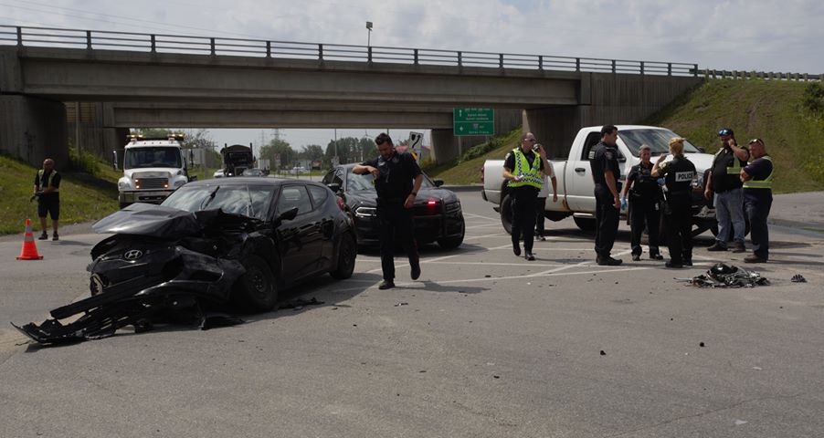 Un véhicule en percute un autre après s’être fait couper le chemin à Saint-Constant