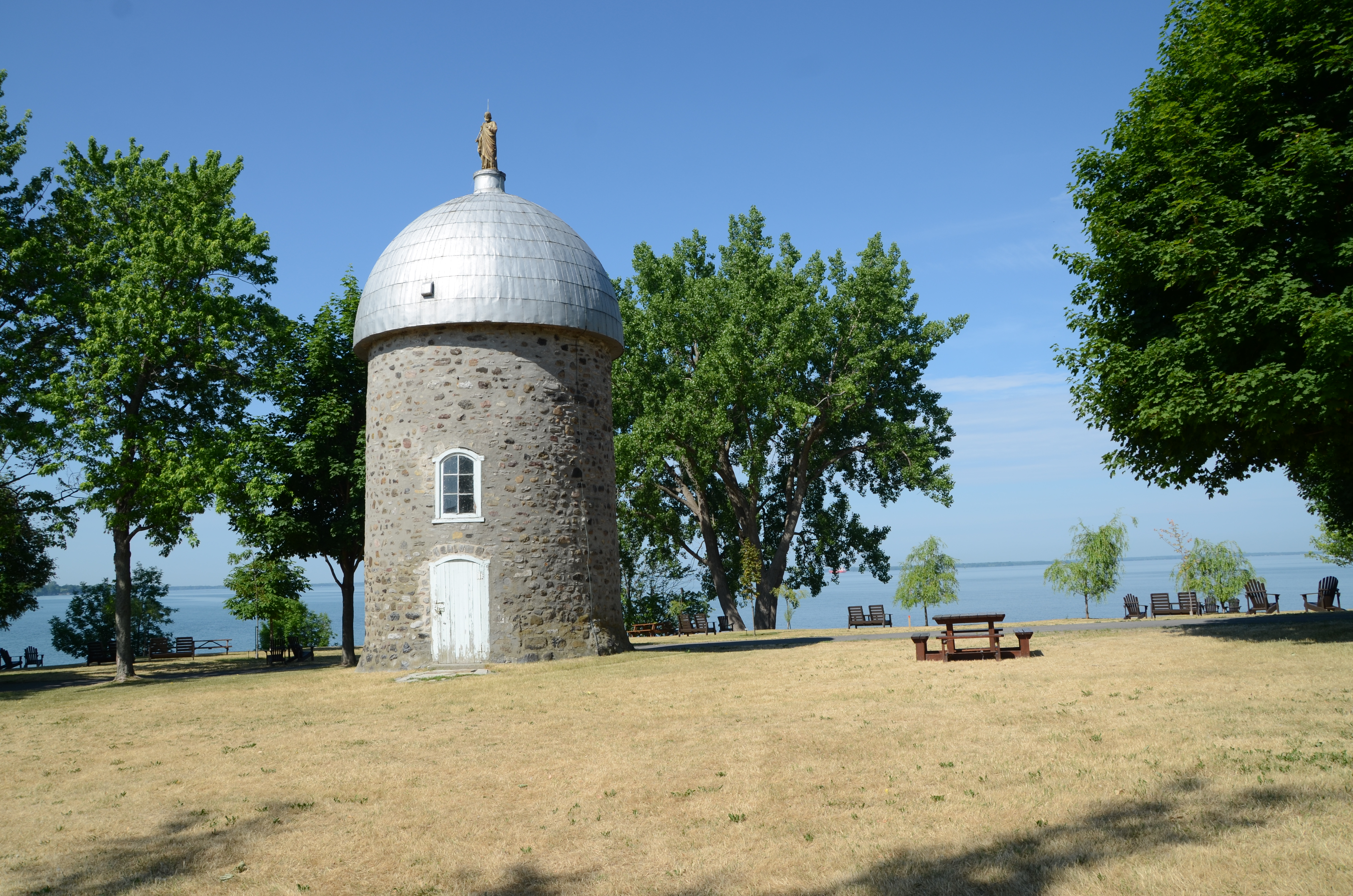 Travaux dans l&rsquo;île Saint-Bernard : à l&rsquo;affût des vestiges du passé