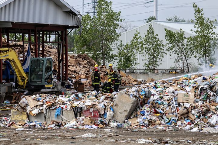 Pas de geste criminel à l&rsquo;origine de l&rsquo;incendie de ballots de papier à La Prairie