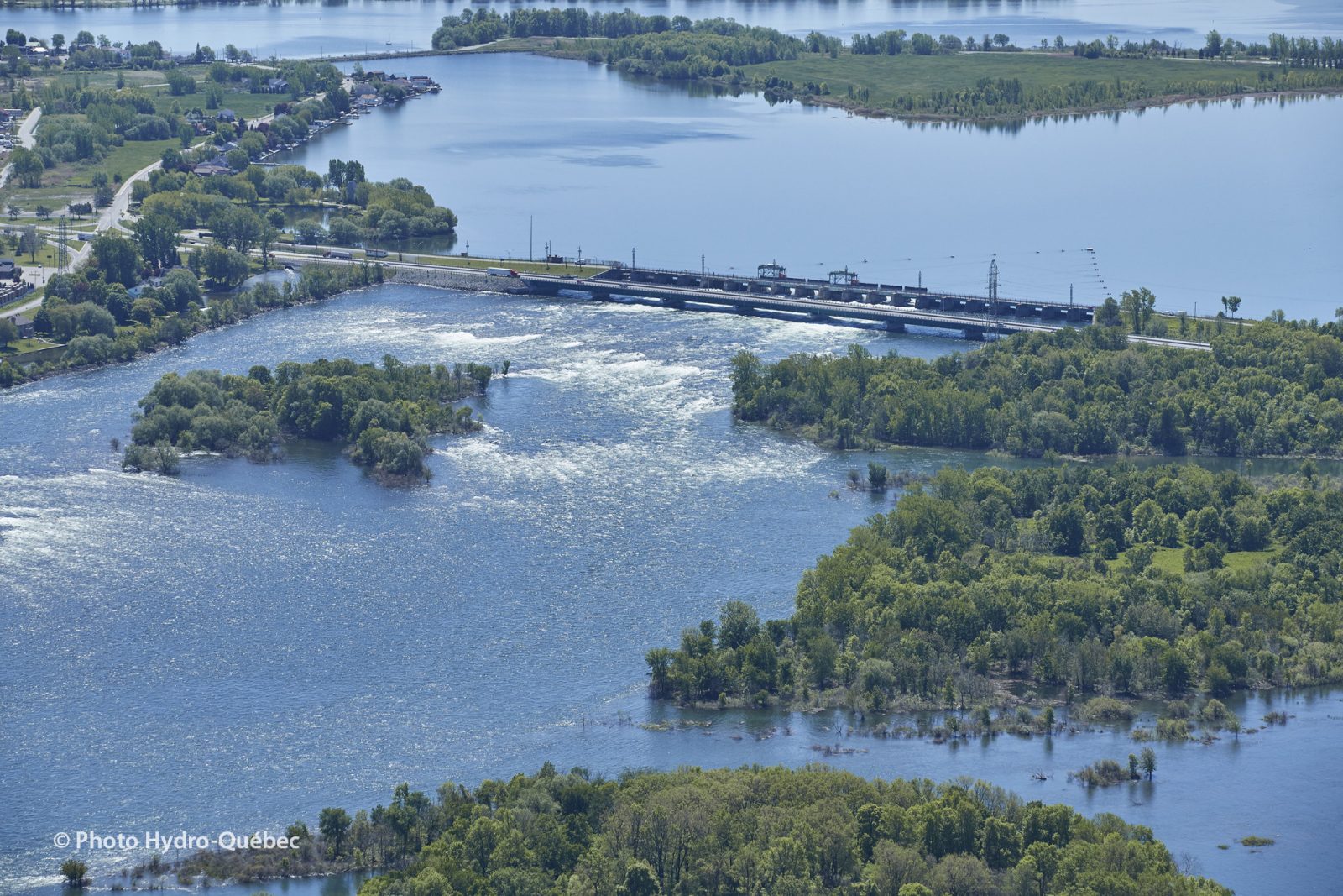 Une incitation à la prudence sur l’eau du fleuve Saint-Laurent