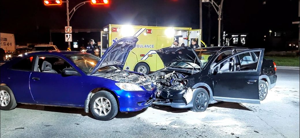 Un jeune conducteur percute une voiture sur la route 132