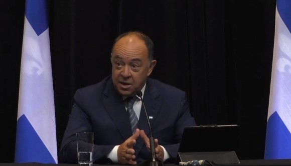 COVID-19 : le gouvernement met en place une stratégie régionale d’alerte