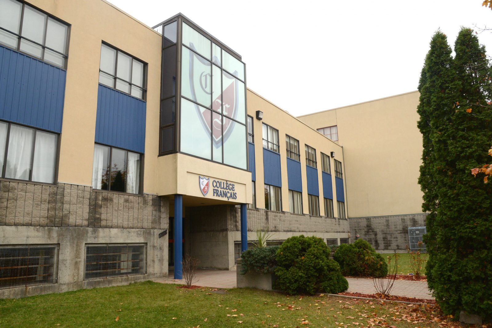 Collège Français : un cas de COVID-19 perturbe la rentrée