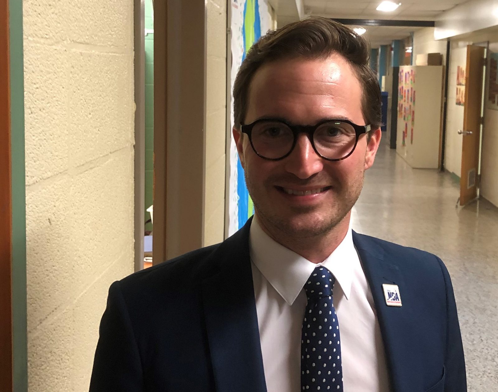 École NDA : le directeur accusé réagit