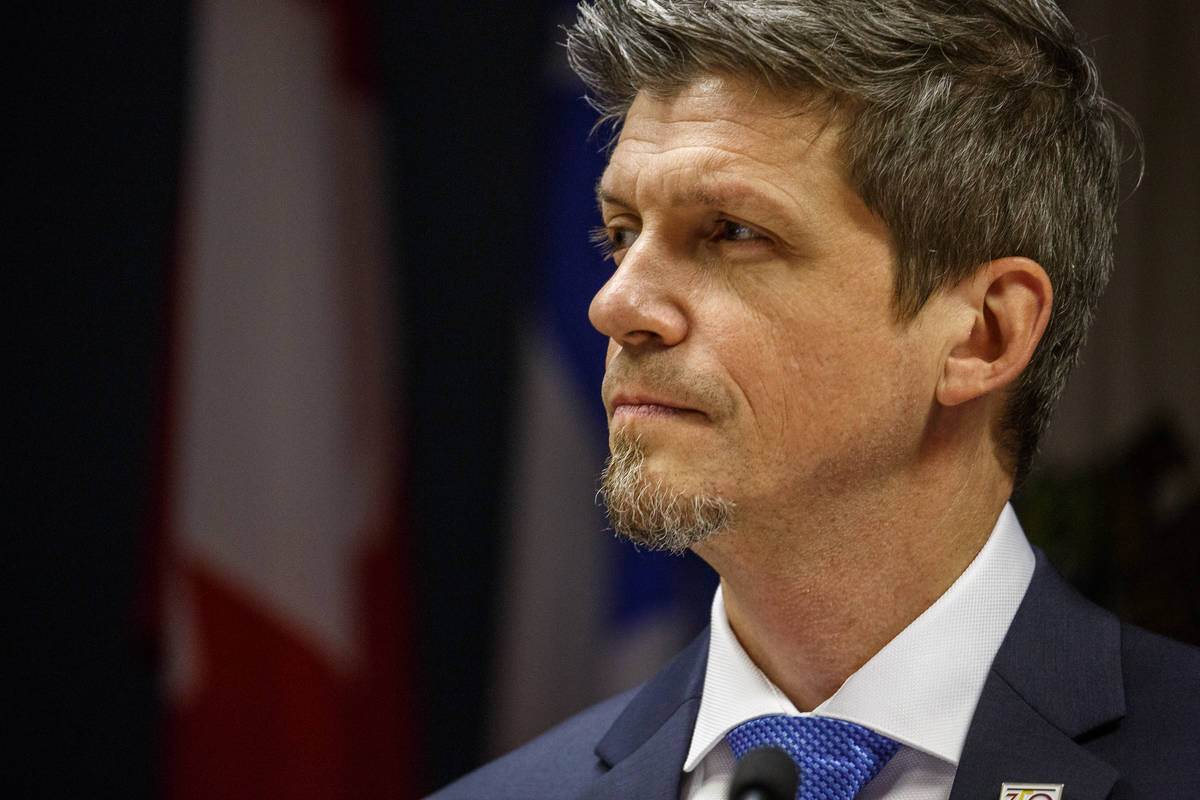 Le conseiller Denis Girard quitte le parti de Donat Serres