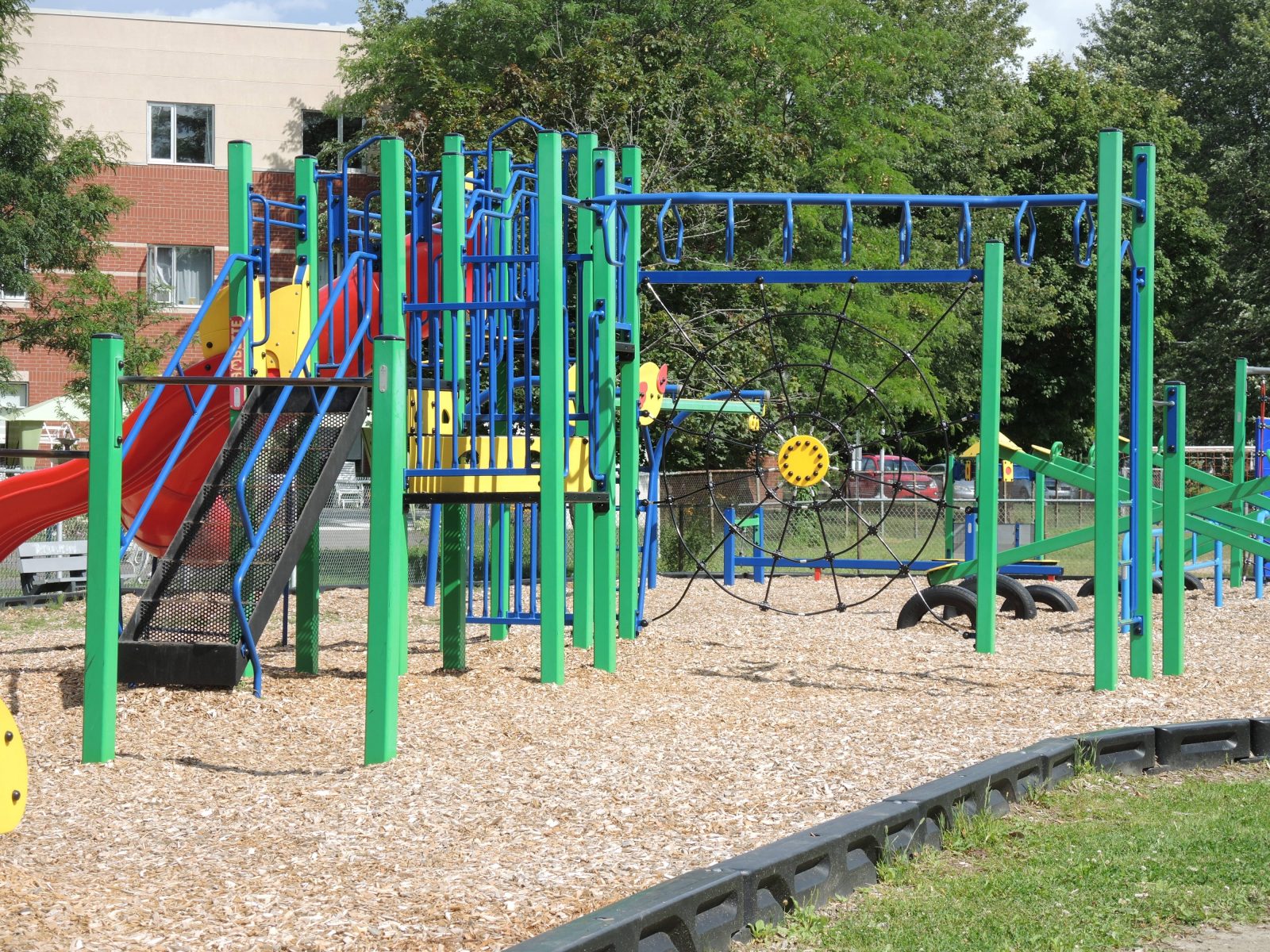 COVID-19 : une école de Saint-Constant ferme ses portes pour deux semaines