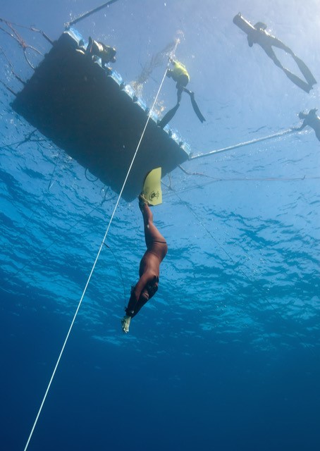 Garder son souffle… jusqu&rsquo;au plus profond de l&rsquo;eau