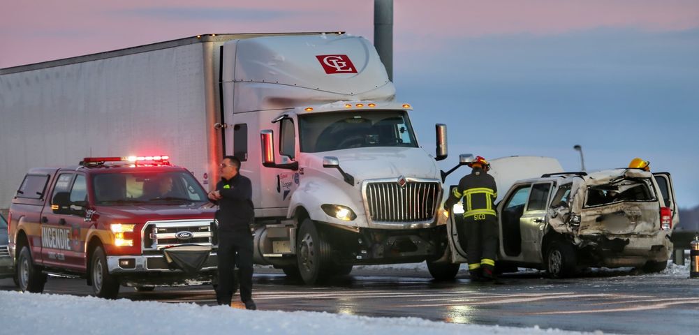 Deux blessés après une collision entre un poids lourd et un véhicule sur l&rsquo;A30