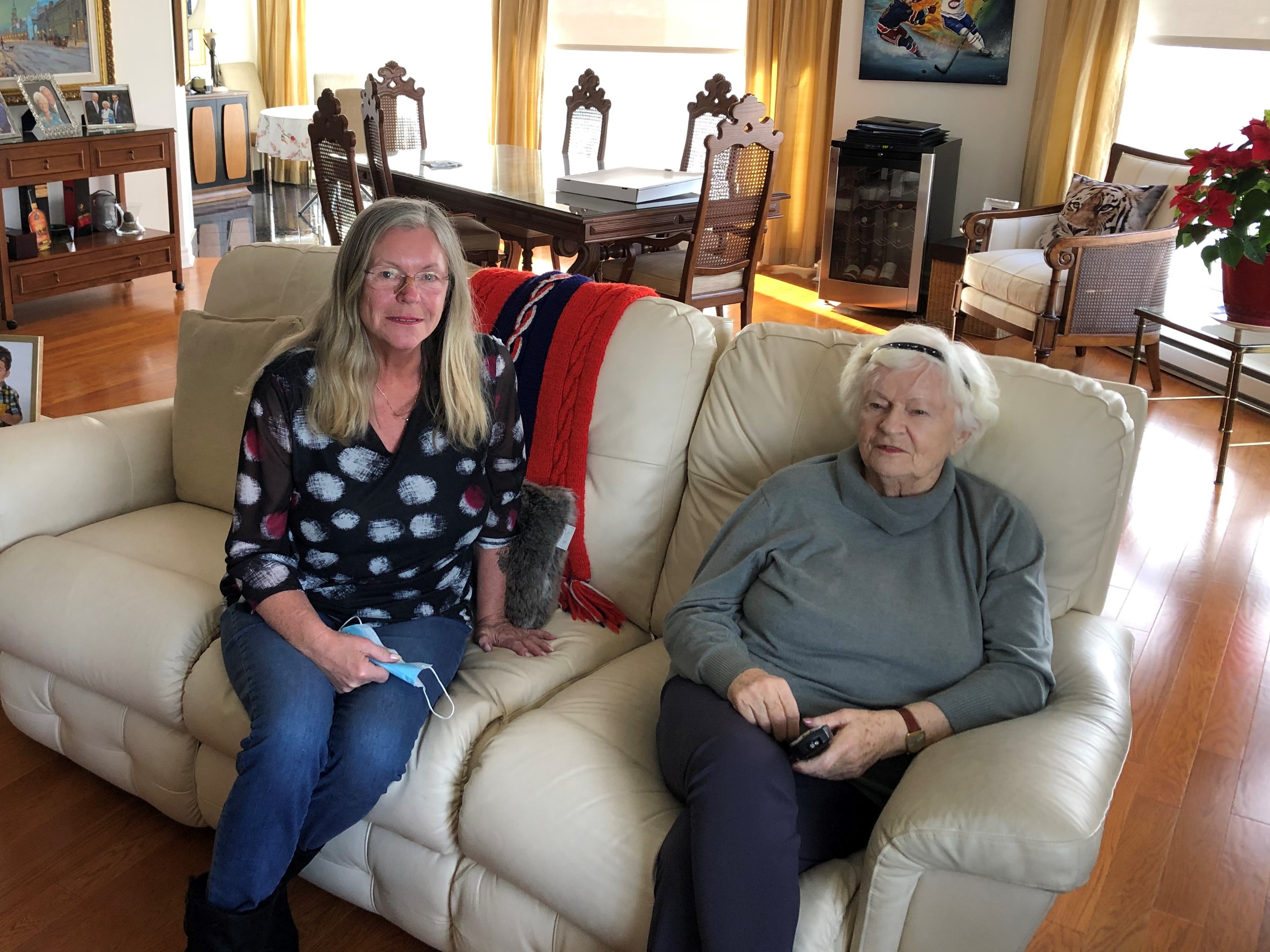 Série sur Jean Béliveau : sa famille plonge dans ses souvenirs