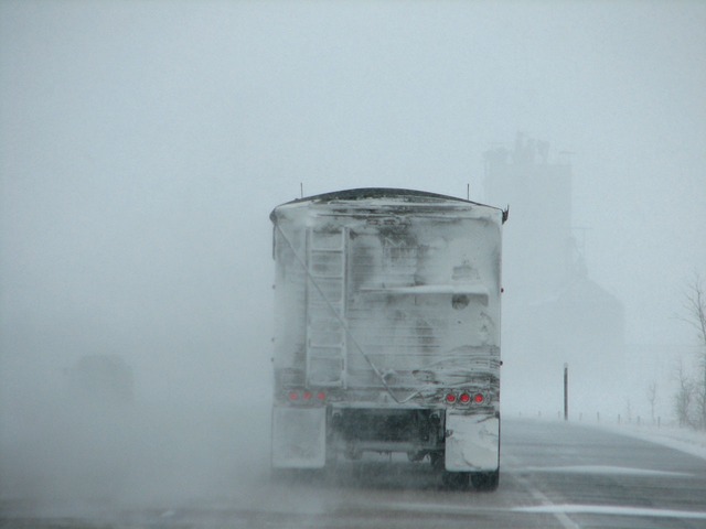 Déneigement des véhicules lourds: la SAAQ intervient