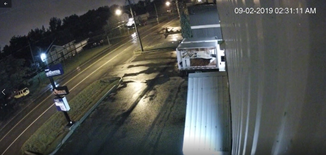 VIDÉO – La police cherche des témoins d’une invasion à domicile à Saint-Constant