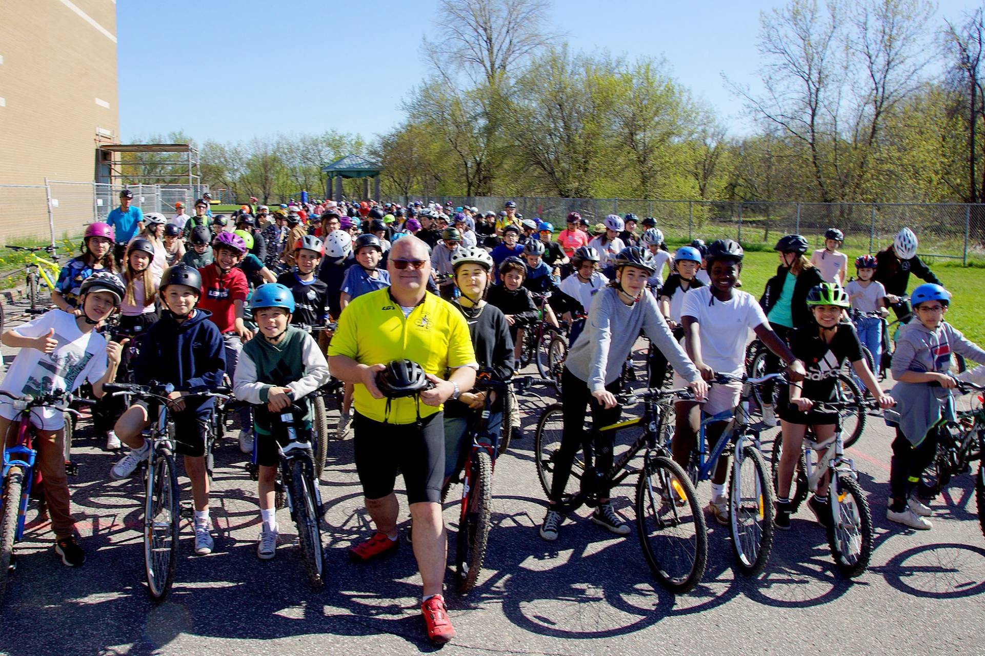 Dix ans du Tour du silence à La Prairie : le vélo gagne en popularité
