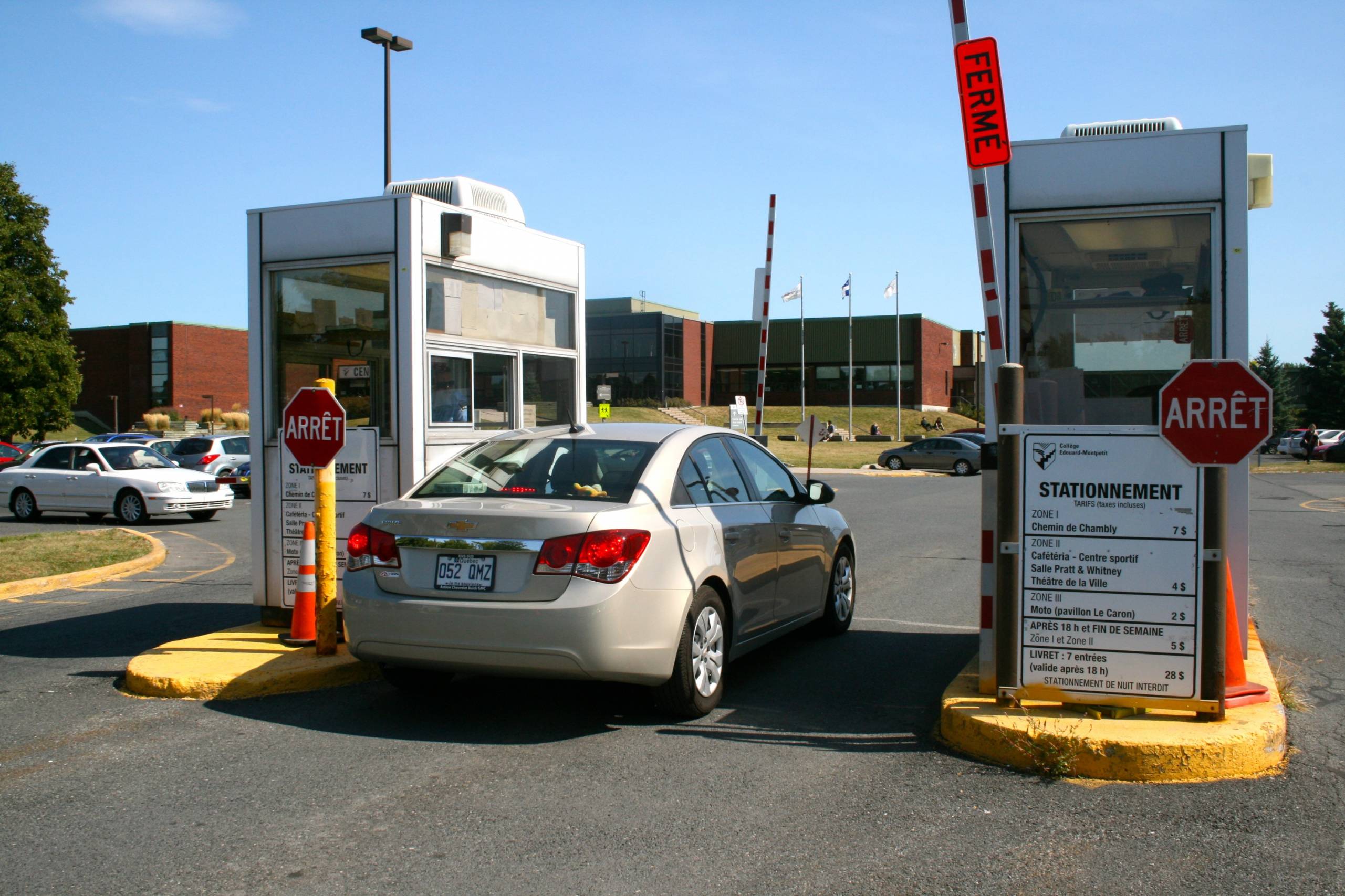 Stationnement du Cégep : la lecture de plaques d’immatriculation fait son entrée