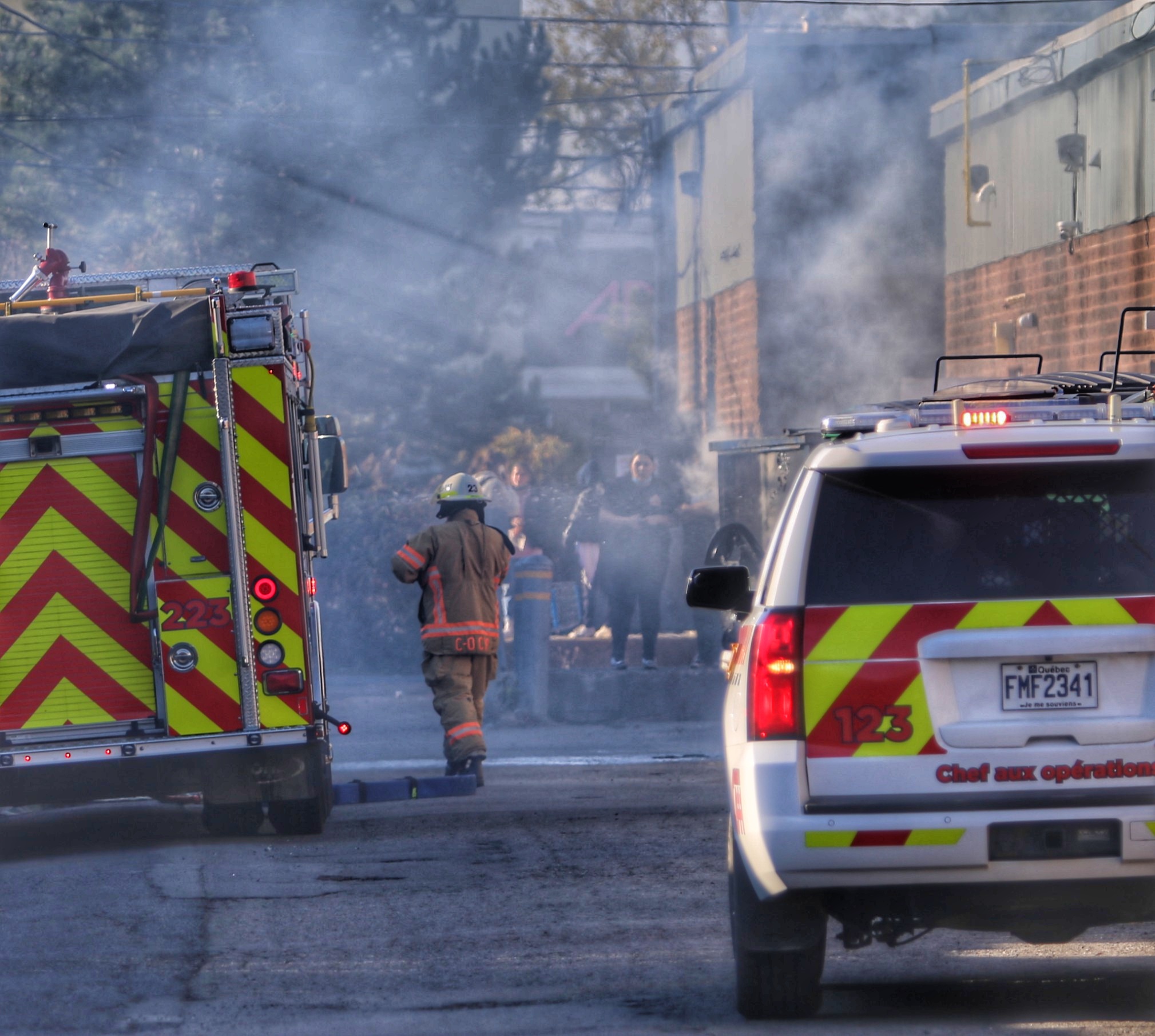 Conteneur à déchets incendié à Saint-Constant