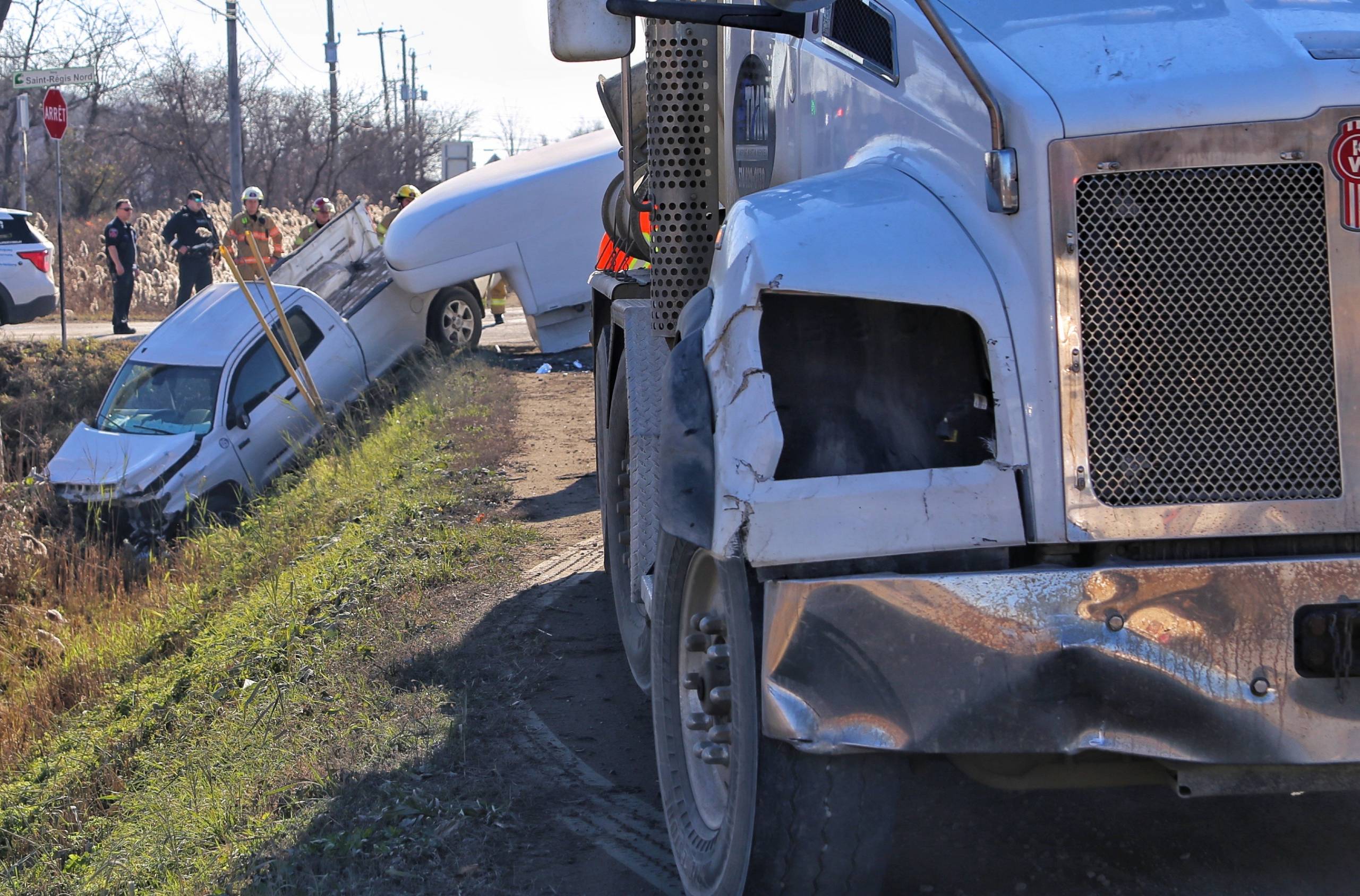 VIDÉO – Collision sur la 221 à Saint-Constant