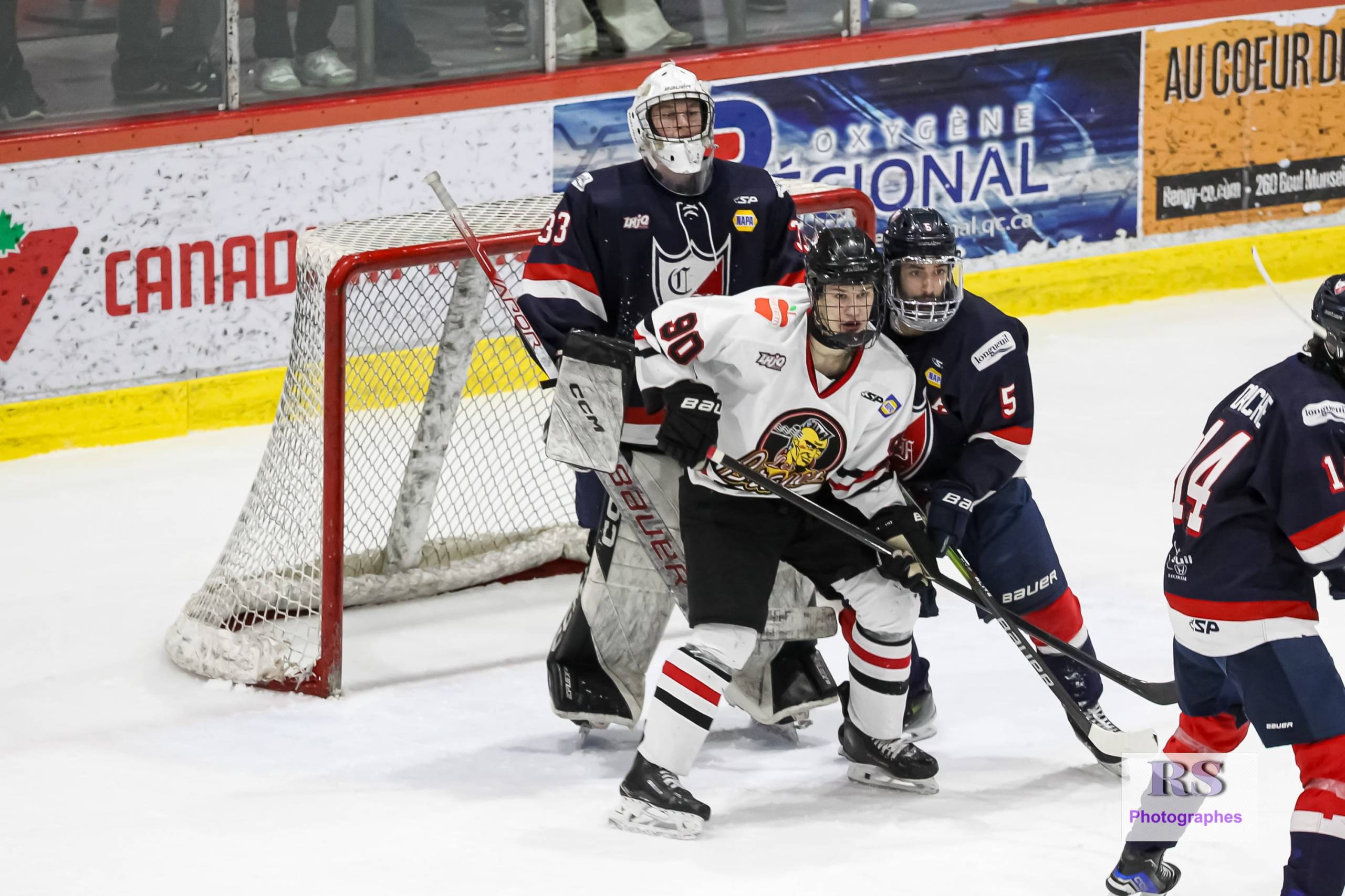 Les Braves gagnent à domicile