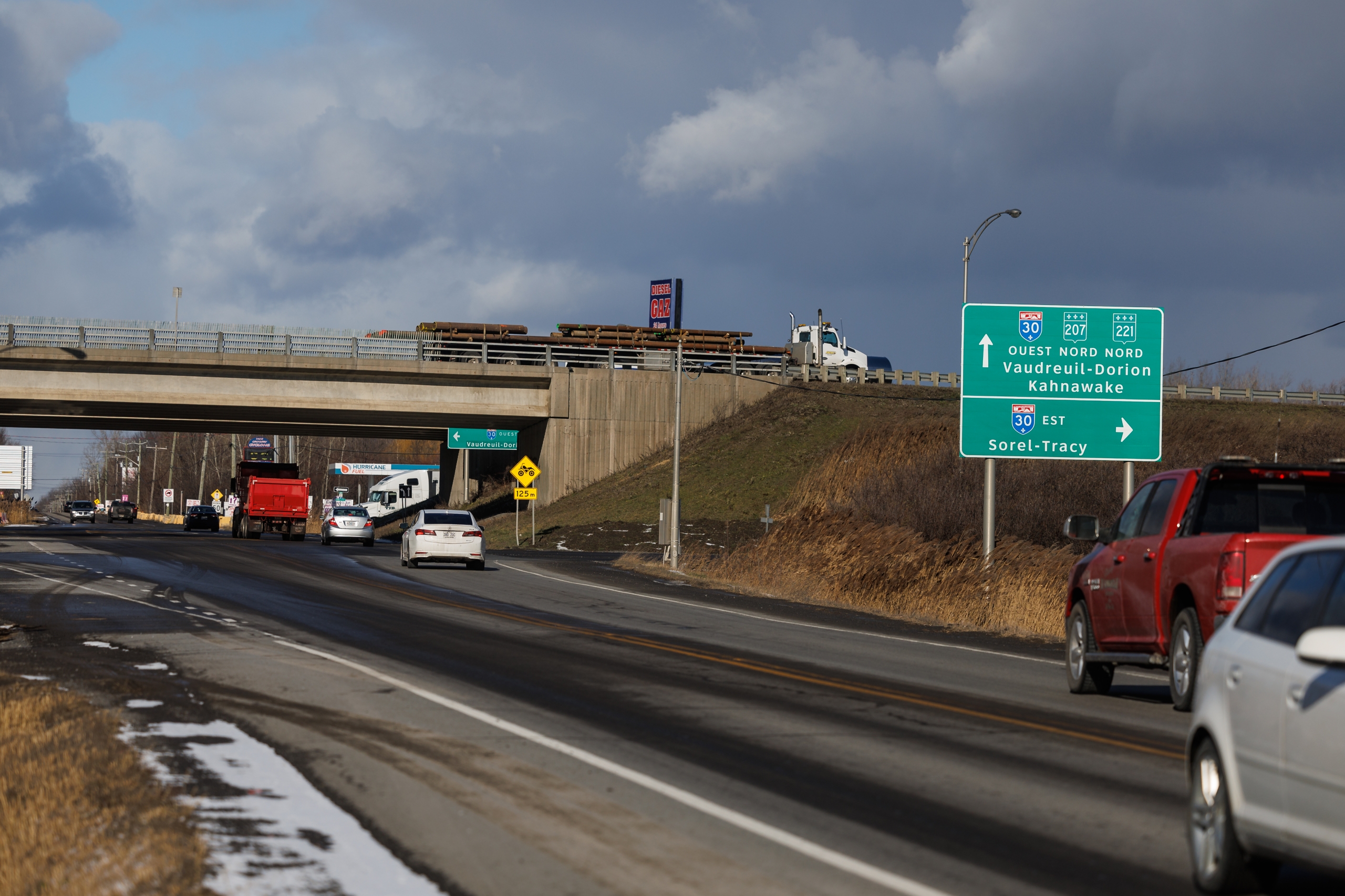 À quand des changements sur la route 221 ?