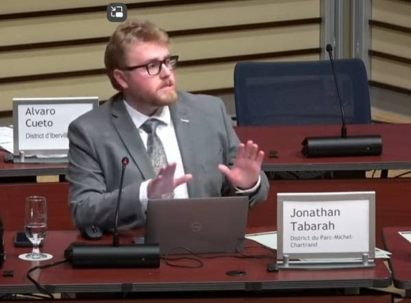 Cerfs : les Longueuillois veulent passer à d’autres dossiers, selon la mairesse