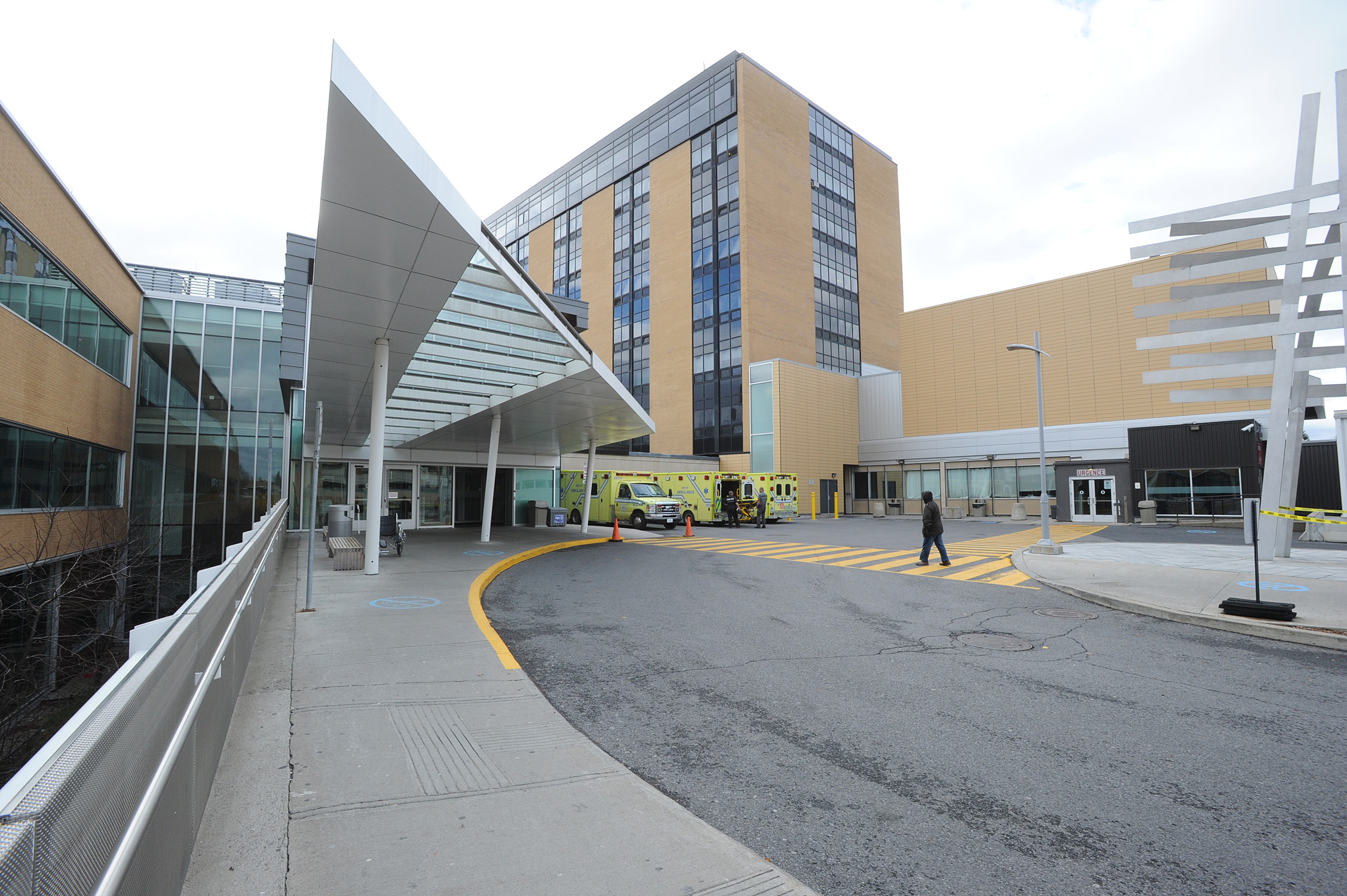 Une lueur apparaît au bout du tunnel pour l’Hôpital Charles-Le Moyne