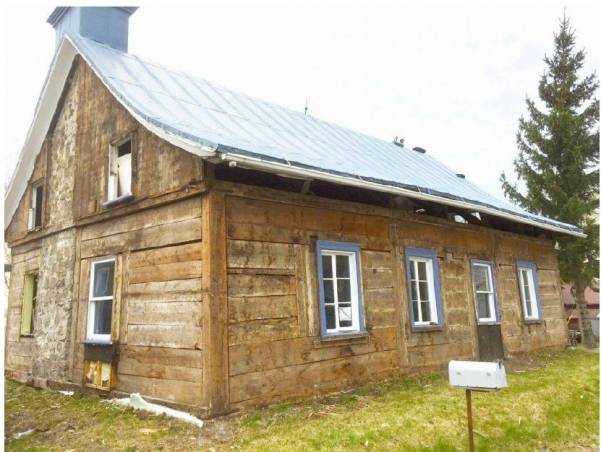 Patrimoine bâti (7) : la maison Hébert-Jodoin entreposée dans des conteneurs depuis six ans