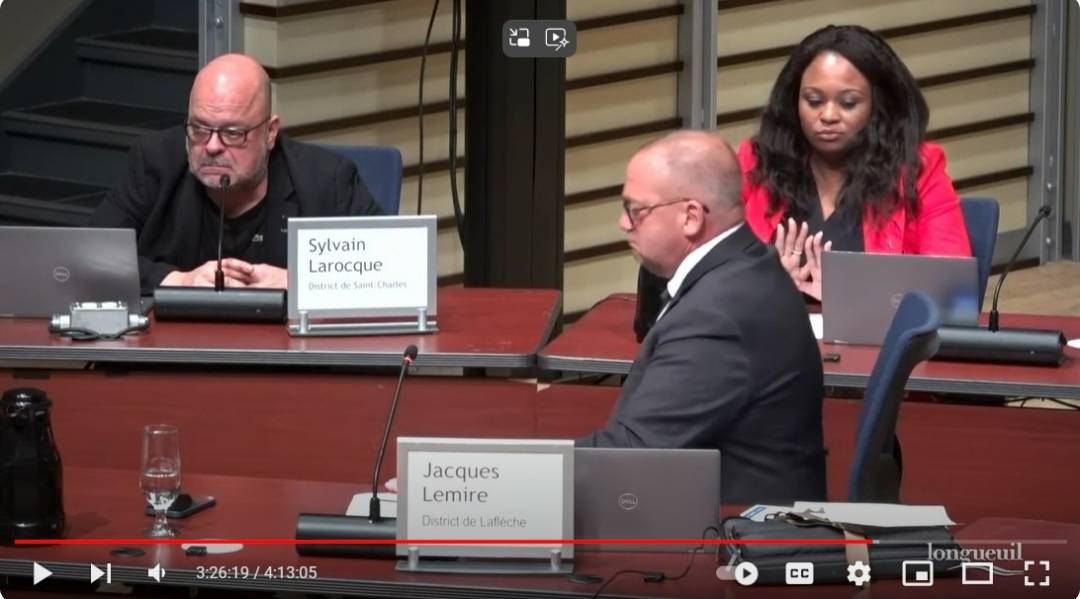 Longueuil : Jacques Lemire demande à Alvaro Cueto de songer à démissionner