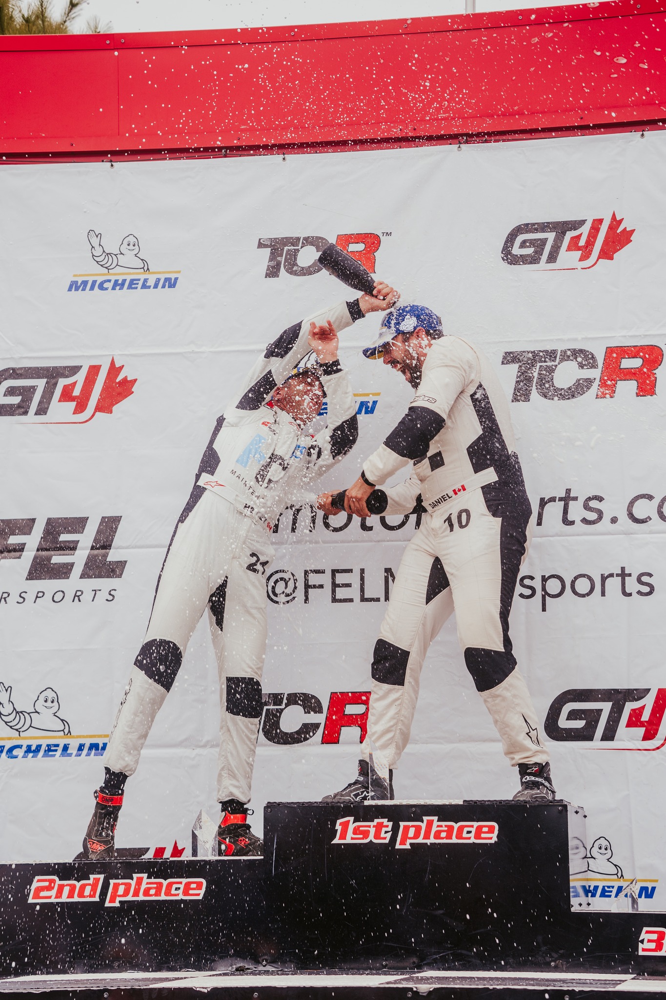 Un pilote de Saint-Philippe champion canadien de Touring Car