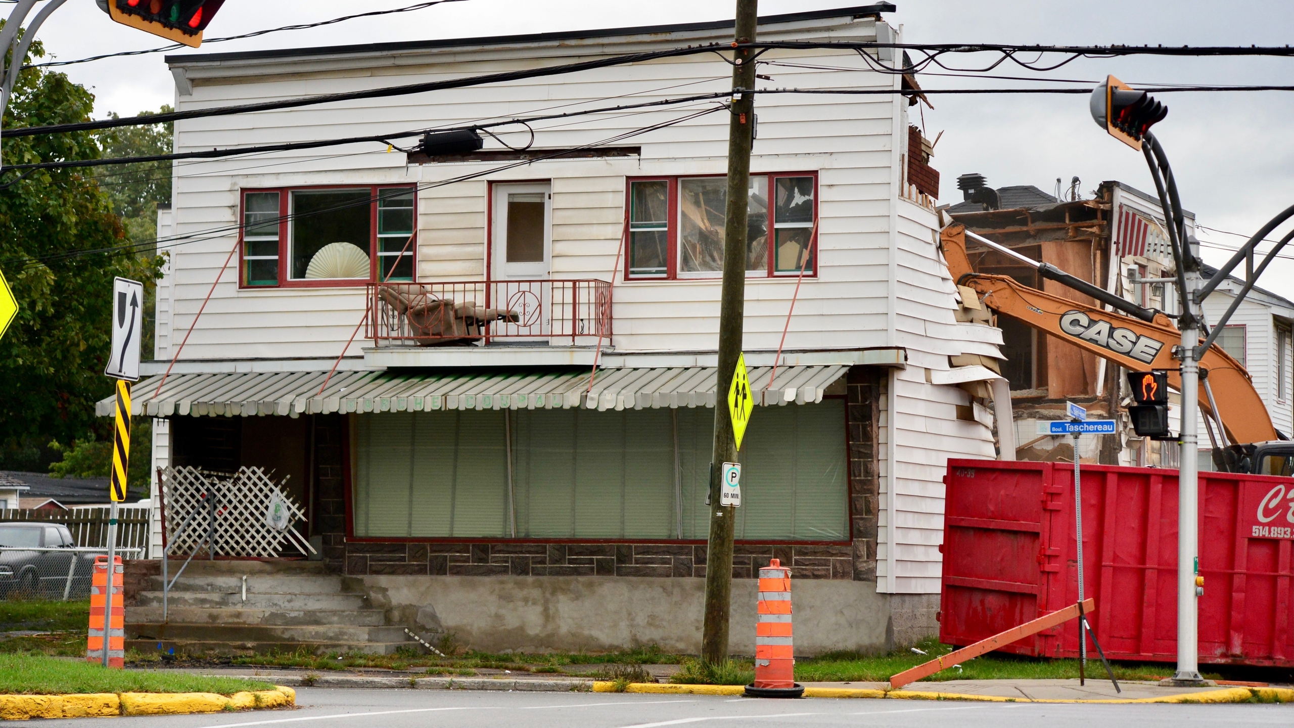 Un ancien commerce de La Prairie démoli