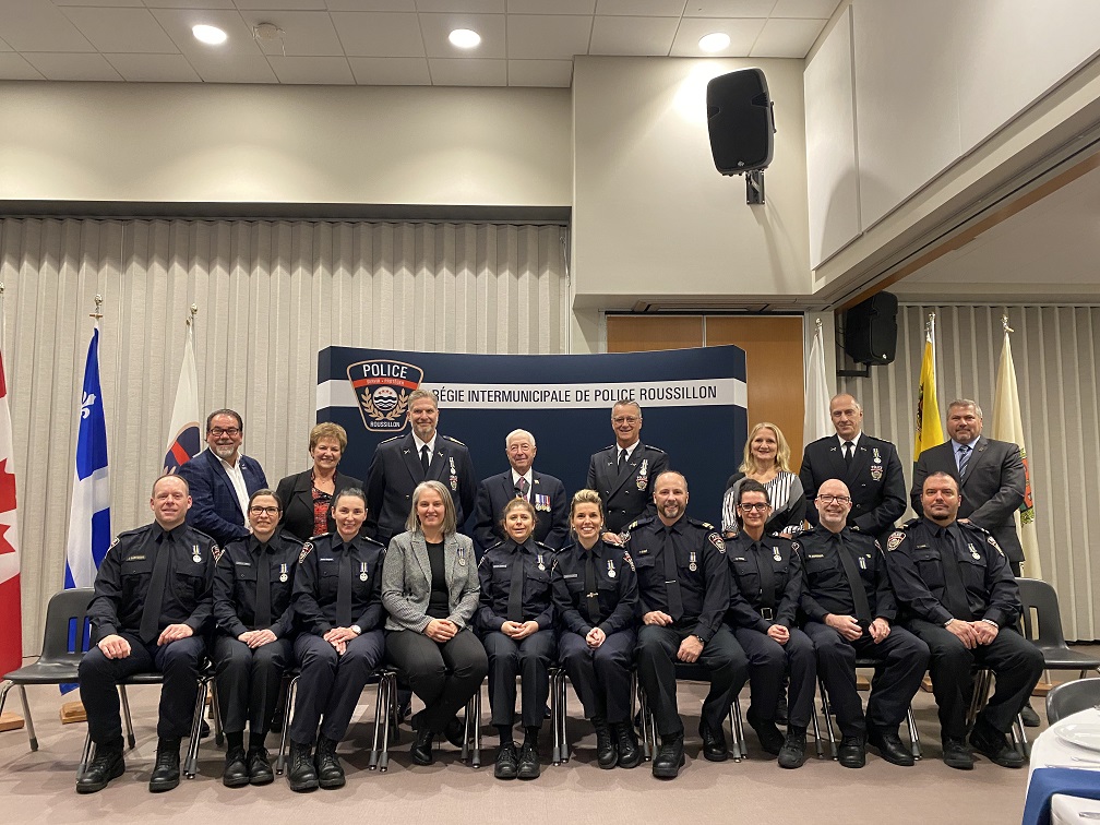 VIDÉO – Des policiers du Roussillon récompensés pour leurs années de service