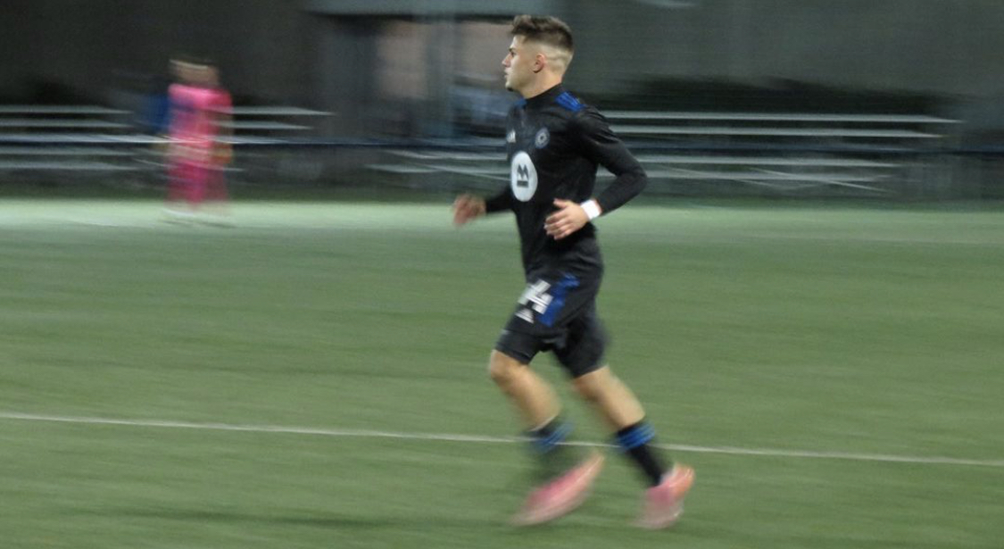 Un athlète constantin reçoit une bourse pour son excellence académique