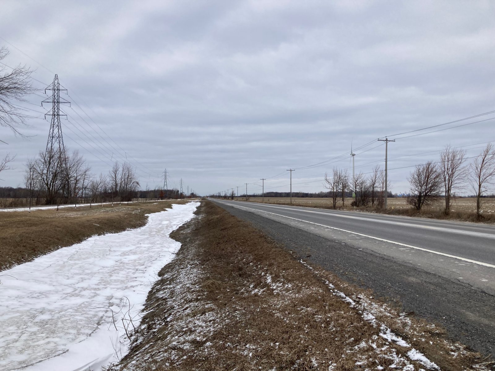 Des clôtures à neige seront installées en bordure de la route 221
