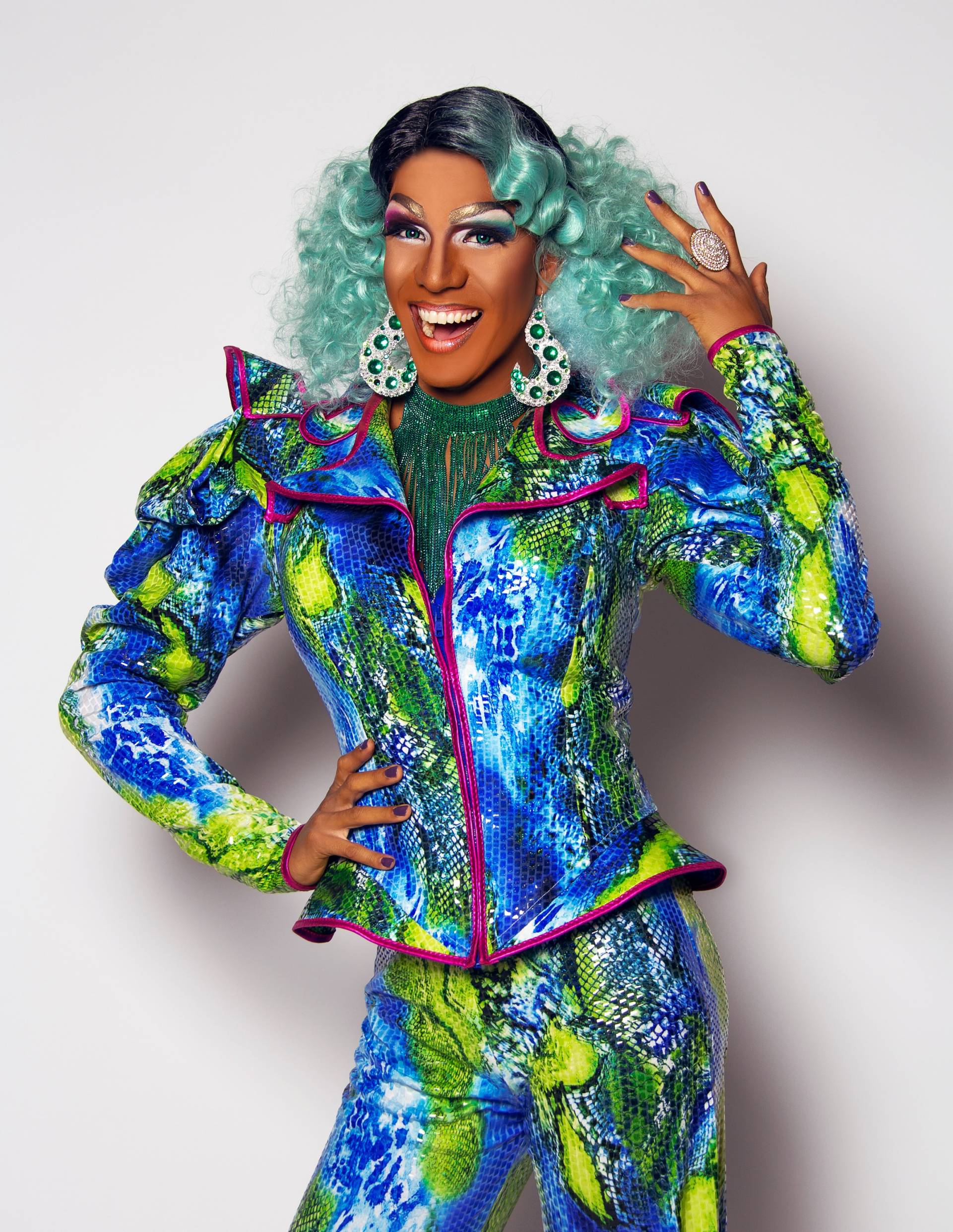 OPINION – La transformation sociale implique aussi les drag queens