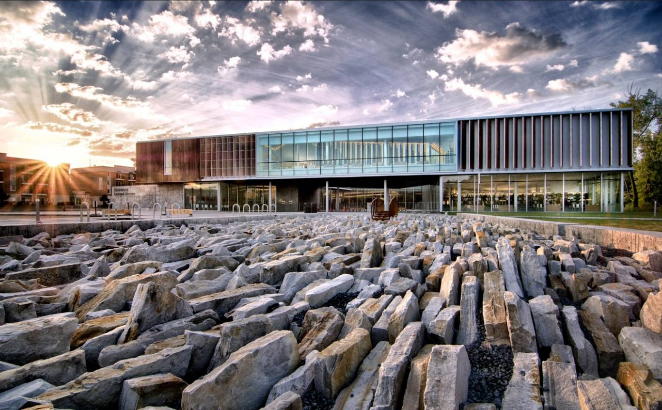La bibliothèque Raymond-Lévesque peut enfin rouvrir ses portes