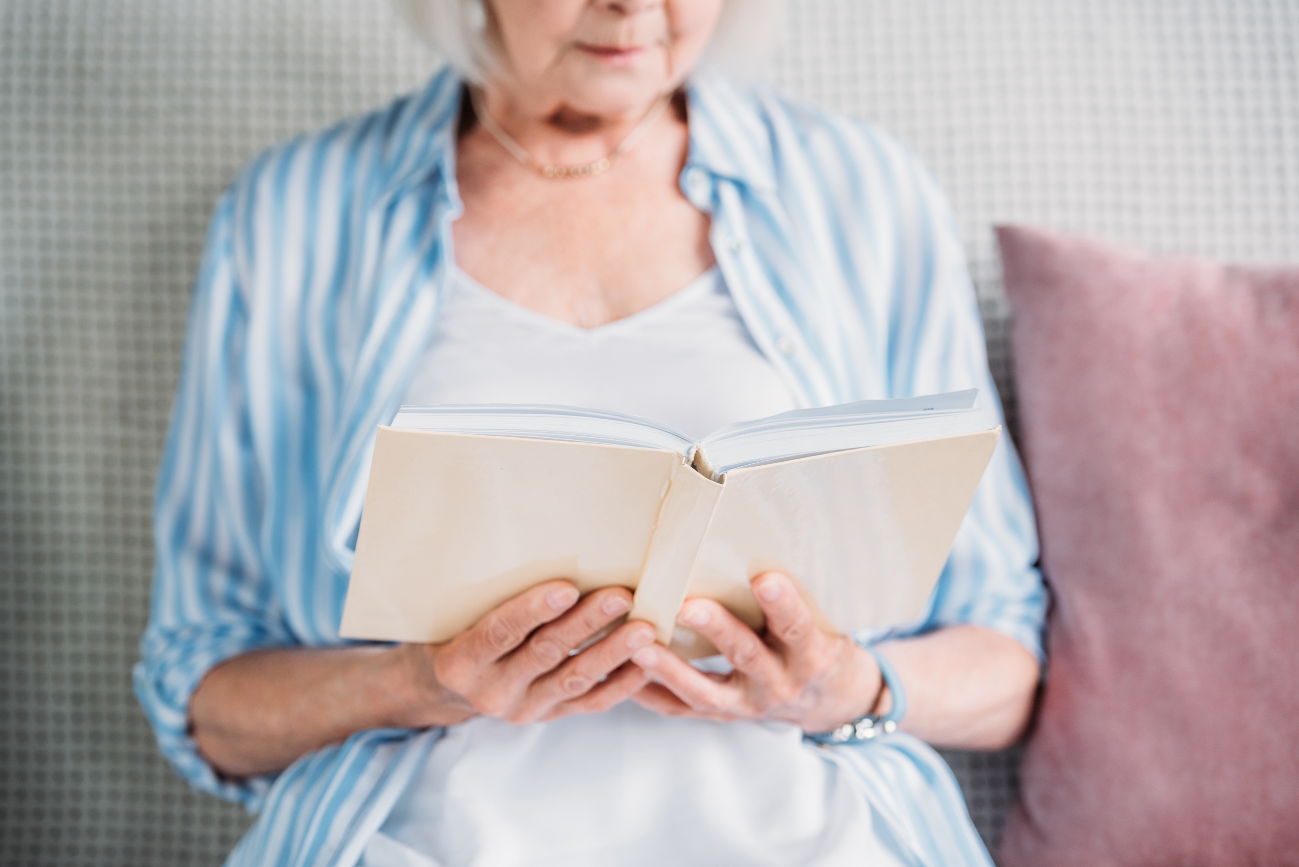 Billet d&rsquo;humeur : La vieille dame qui lisait