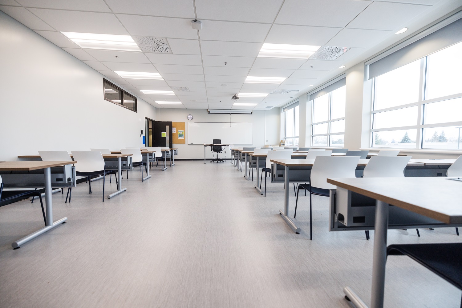 VIDÉOS – Le campus collégial et universitaire de Saint-Constant devient permanent