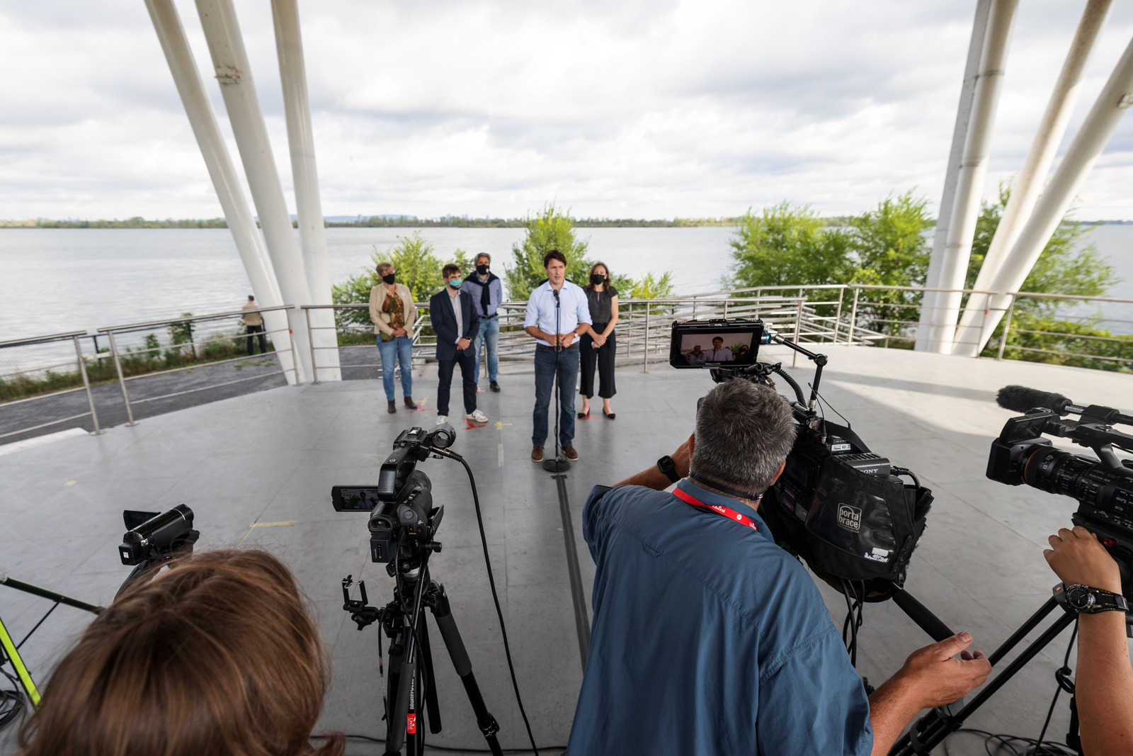 VIDÉOS – Justin Trudeau à Candiac pour encourager sa candidate