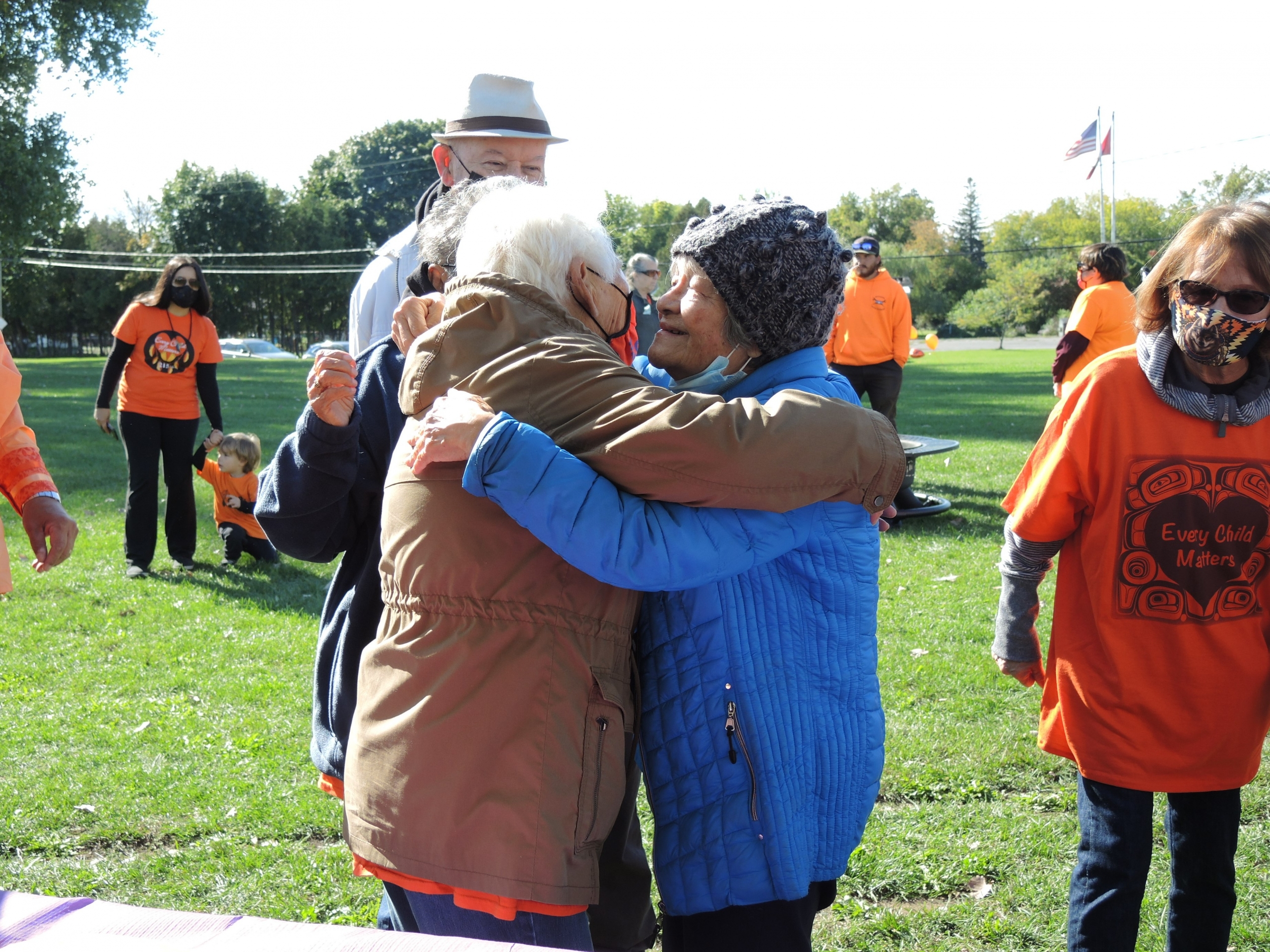 VIDÉOS – Une fête d&rsquo;anniversaire en l&rsquo;honneur des enfants des pensionnats