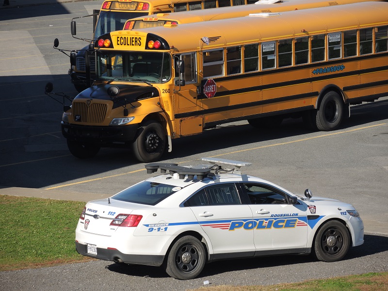 Présence policière à l&rsquo;école Fernand-Seguin en lien avec une menace
