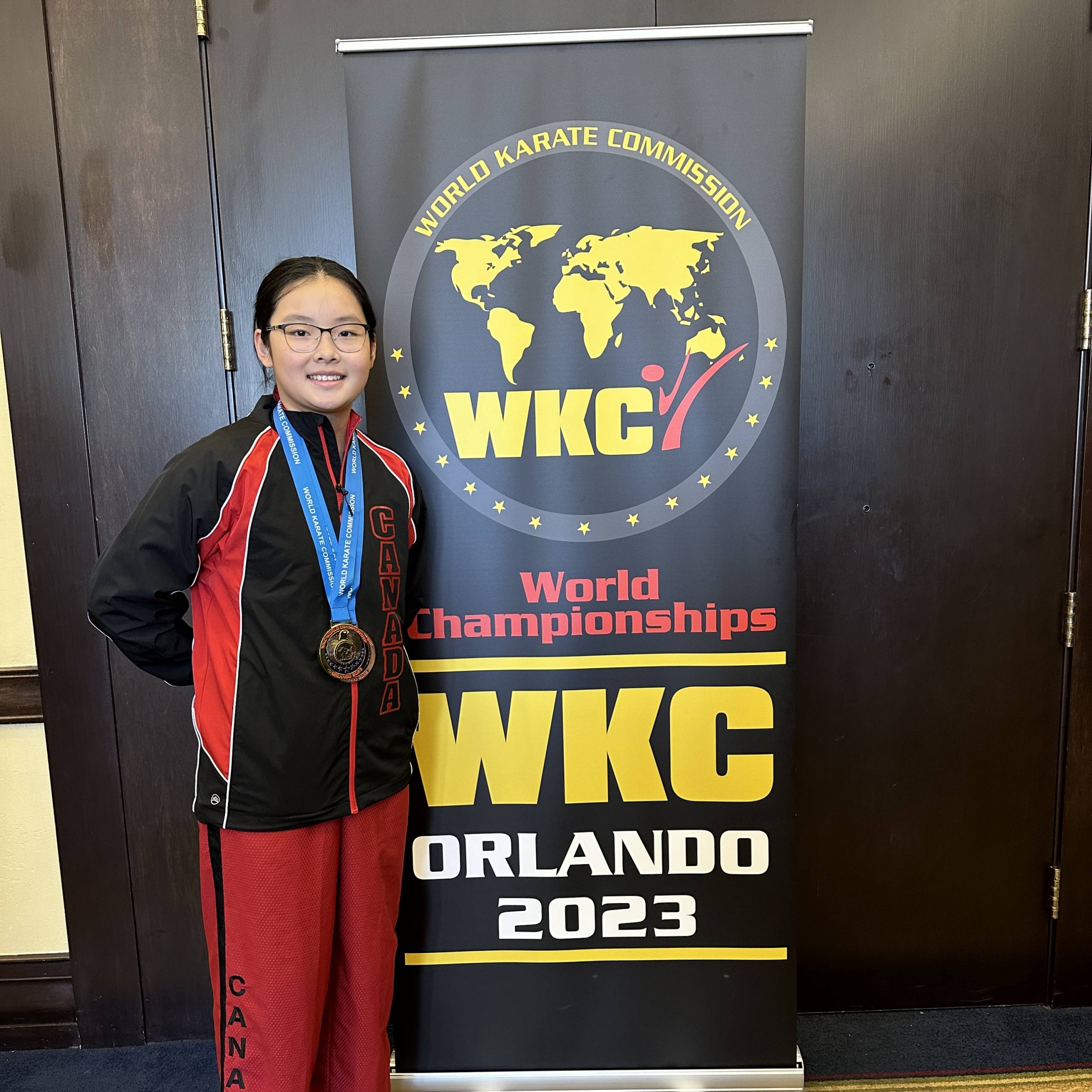 Emma Line Wong Kee Song décorée d’or et d’argent aux mondiaux de karaté