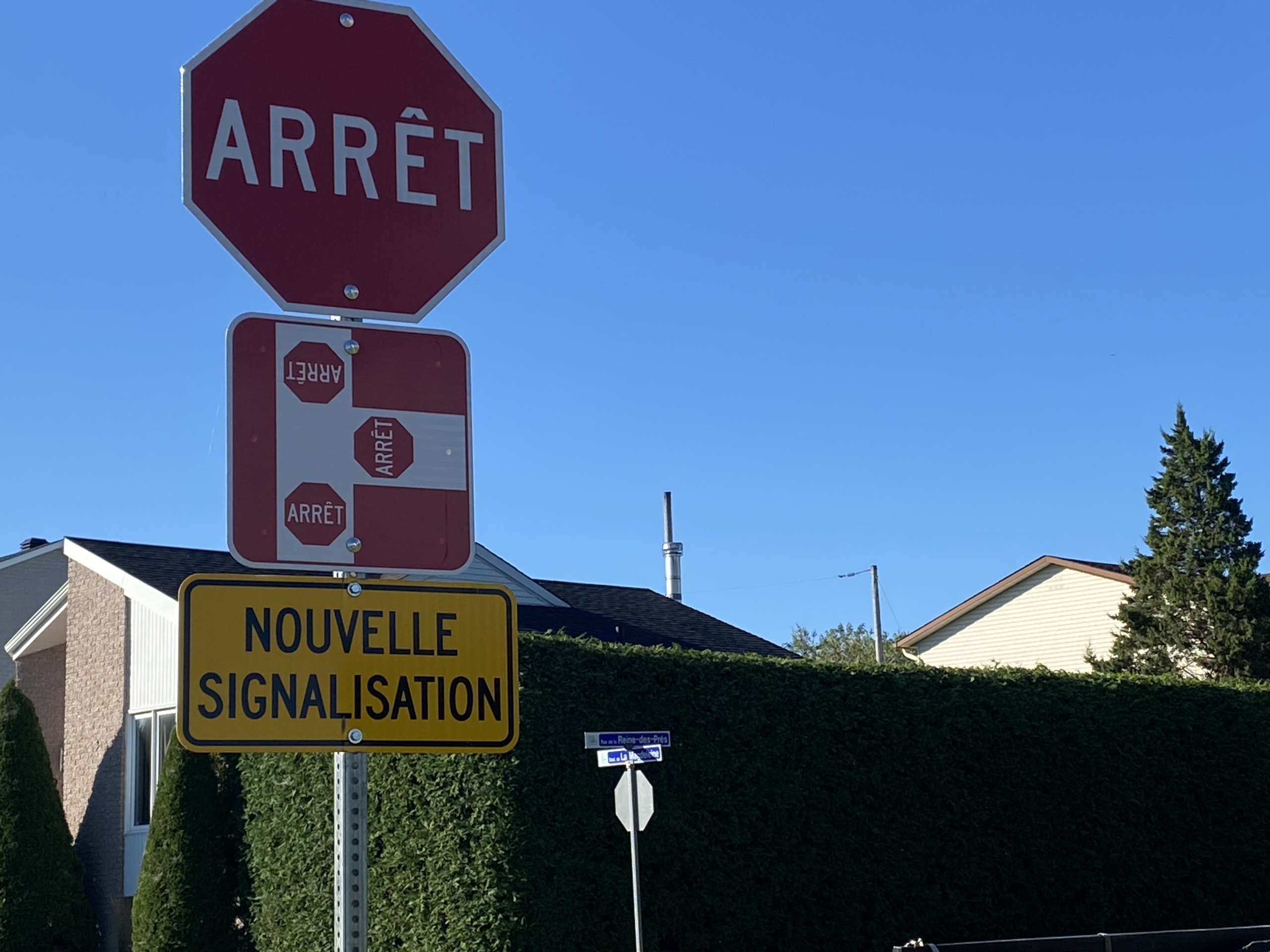 La Prairie ajoute des panneaux de signalisation dans le district de la Magdeleine