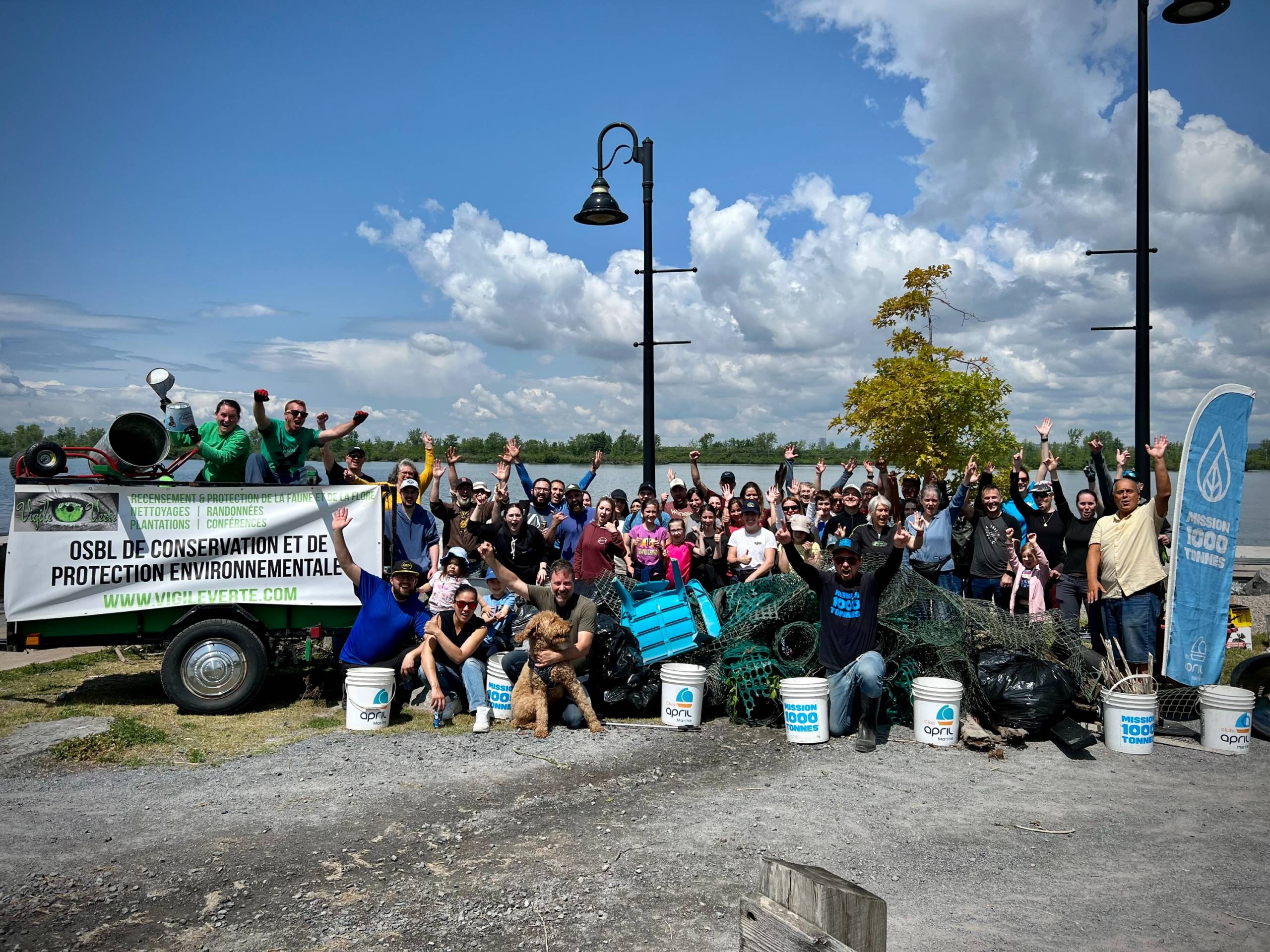 La Prairie : près de 3 000 lb de déchets amassés au bord du fleuve