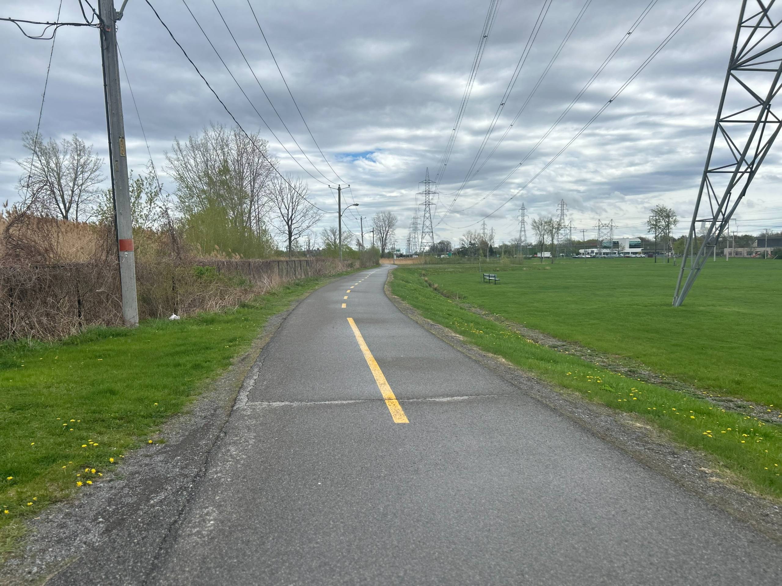 Candiac : une piste cyclable relocalisée