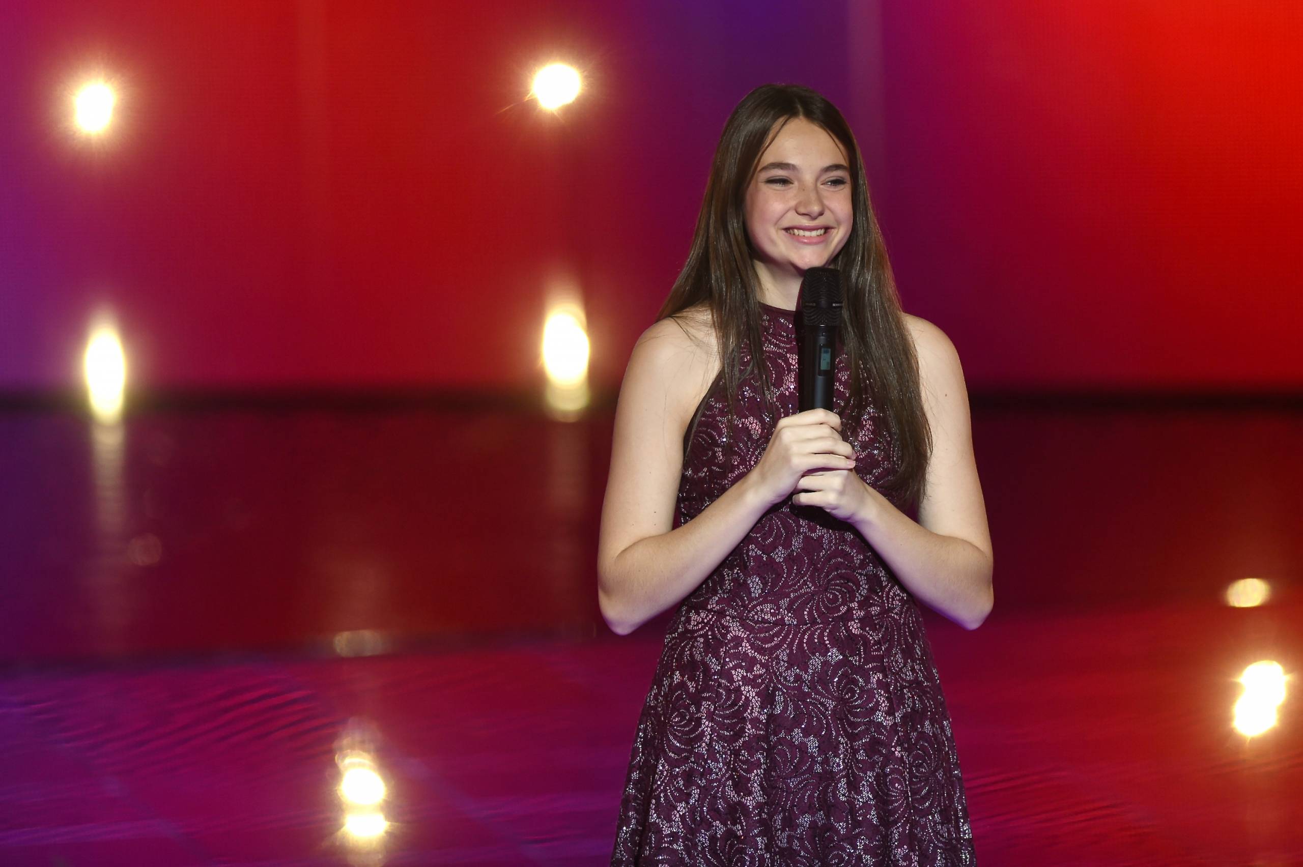 Une chanteuse de Longueuil fait tourner les têtes en France
