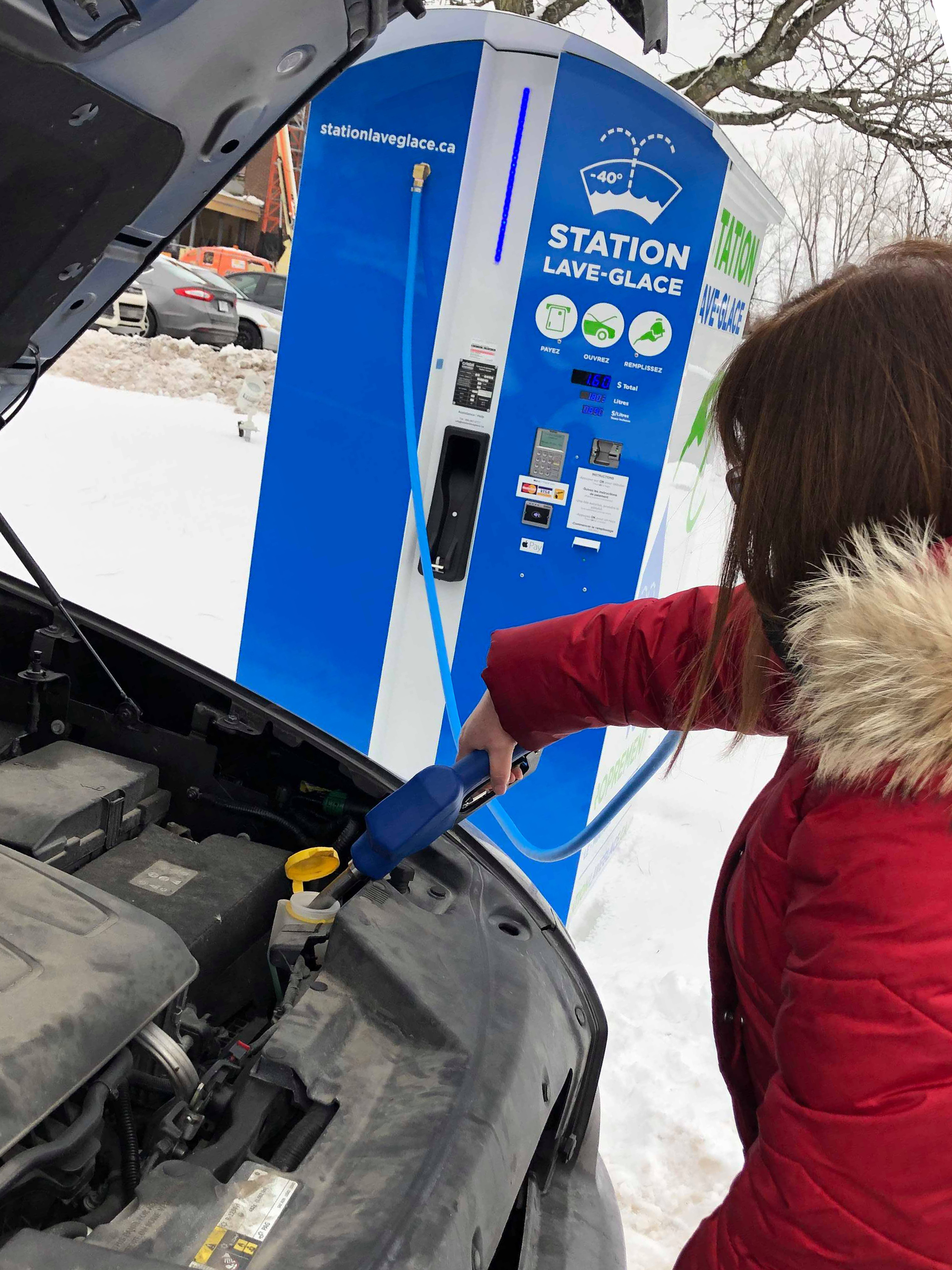 Saint-Constant ajoute deux stations lave-glace libre-service