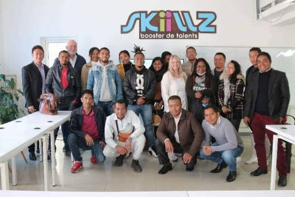 Le rôle des agences de recrutement dans la facilitation de l&rsquo;immigration pour les talents étrangers