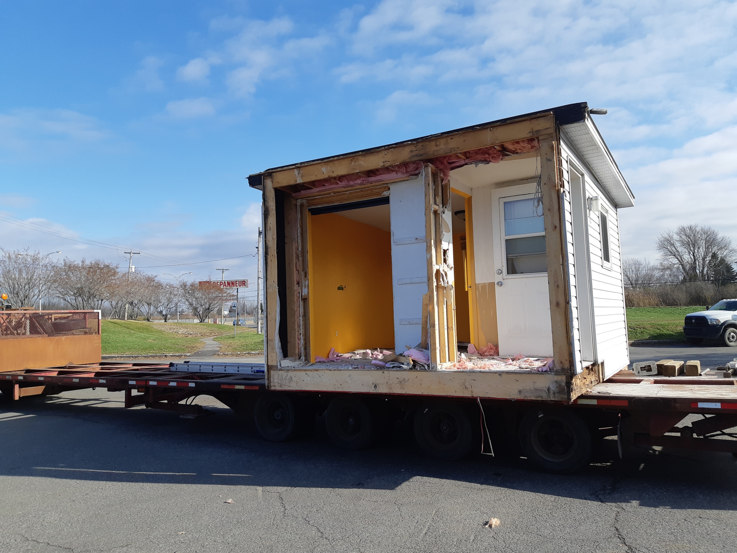 Elle se bat depuis 3 ans pour que sa maison «cassée» en deux soit réparée