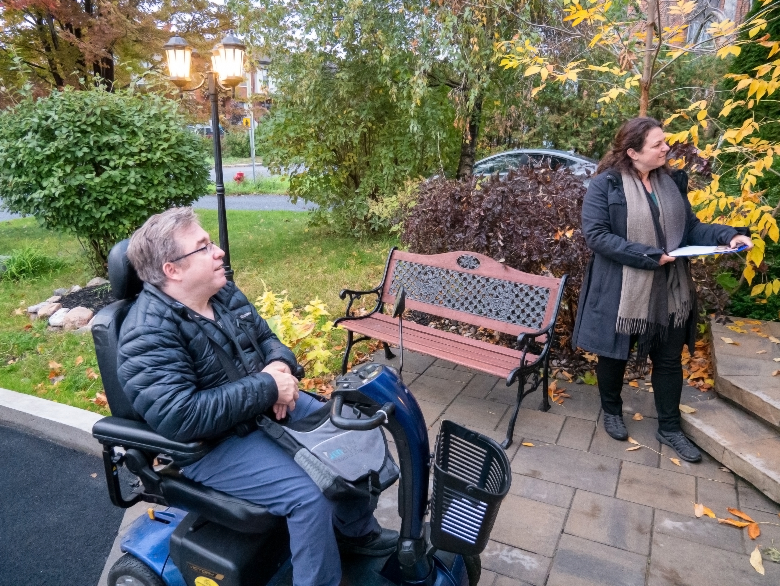 Handicapé, un candidat à La Prairie milite pour un meilleur accès universel