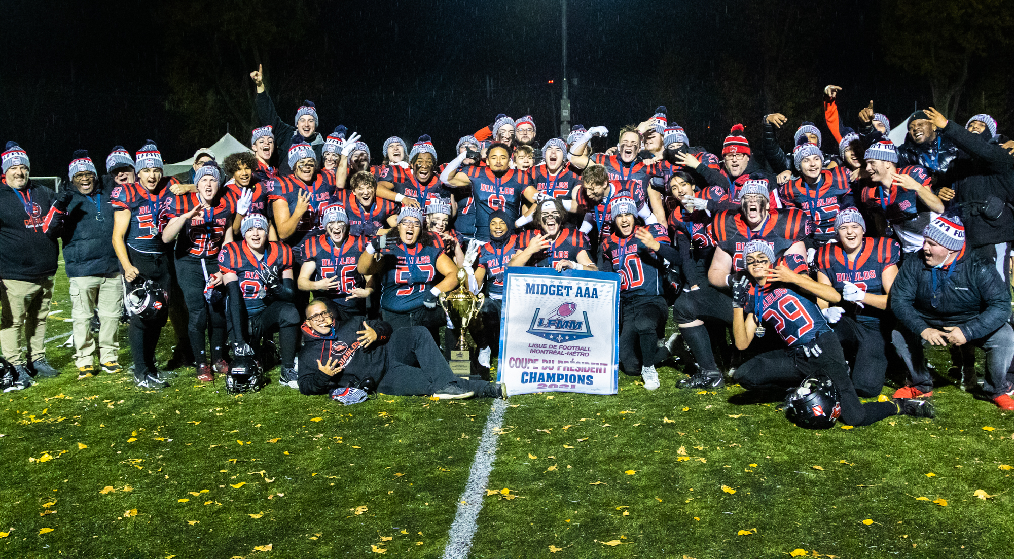Deux formations des Diablos championnes