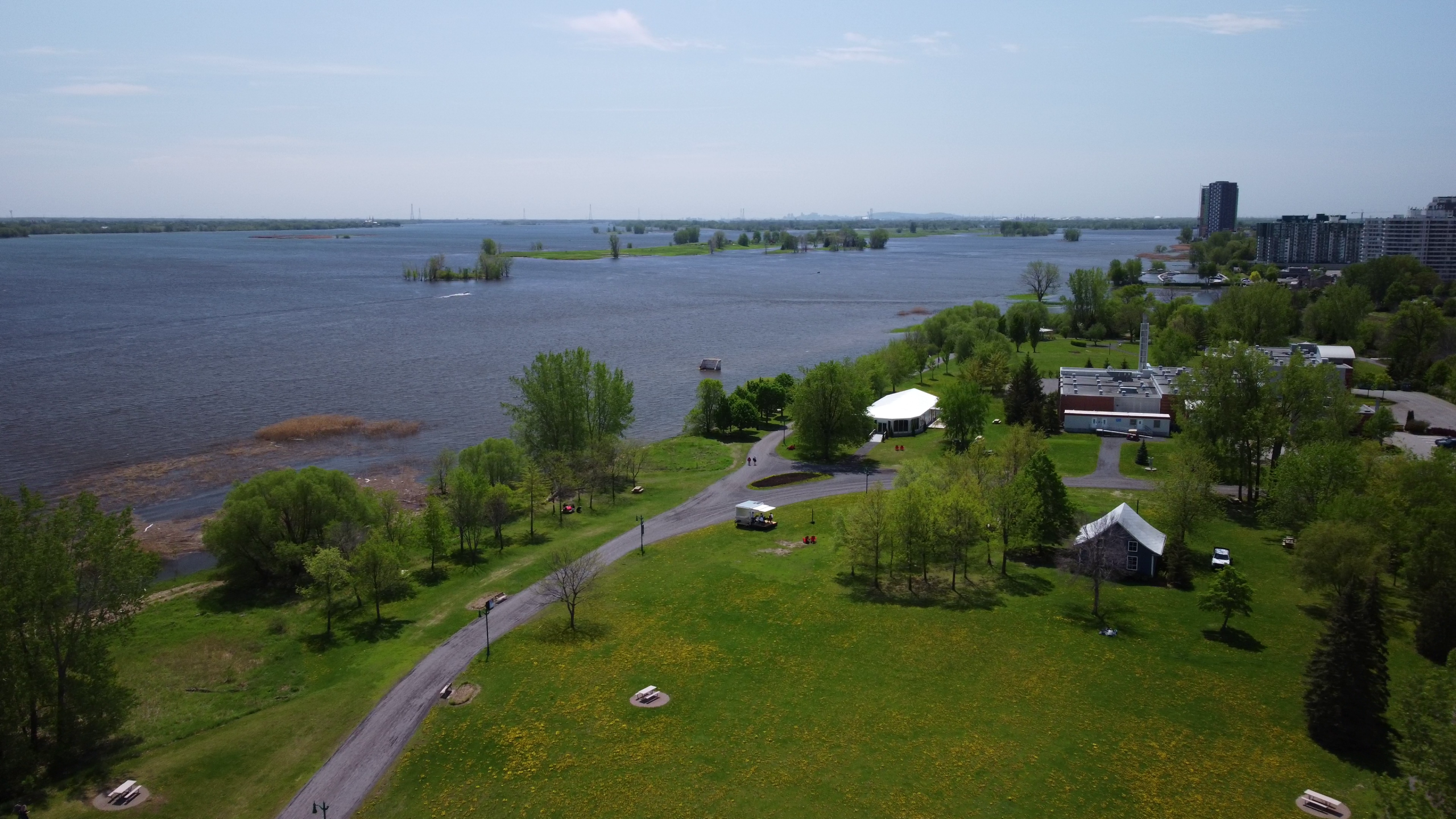 Des concerts extérieurs gratuits au bord du fleuve Saint-Laurent
